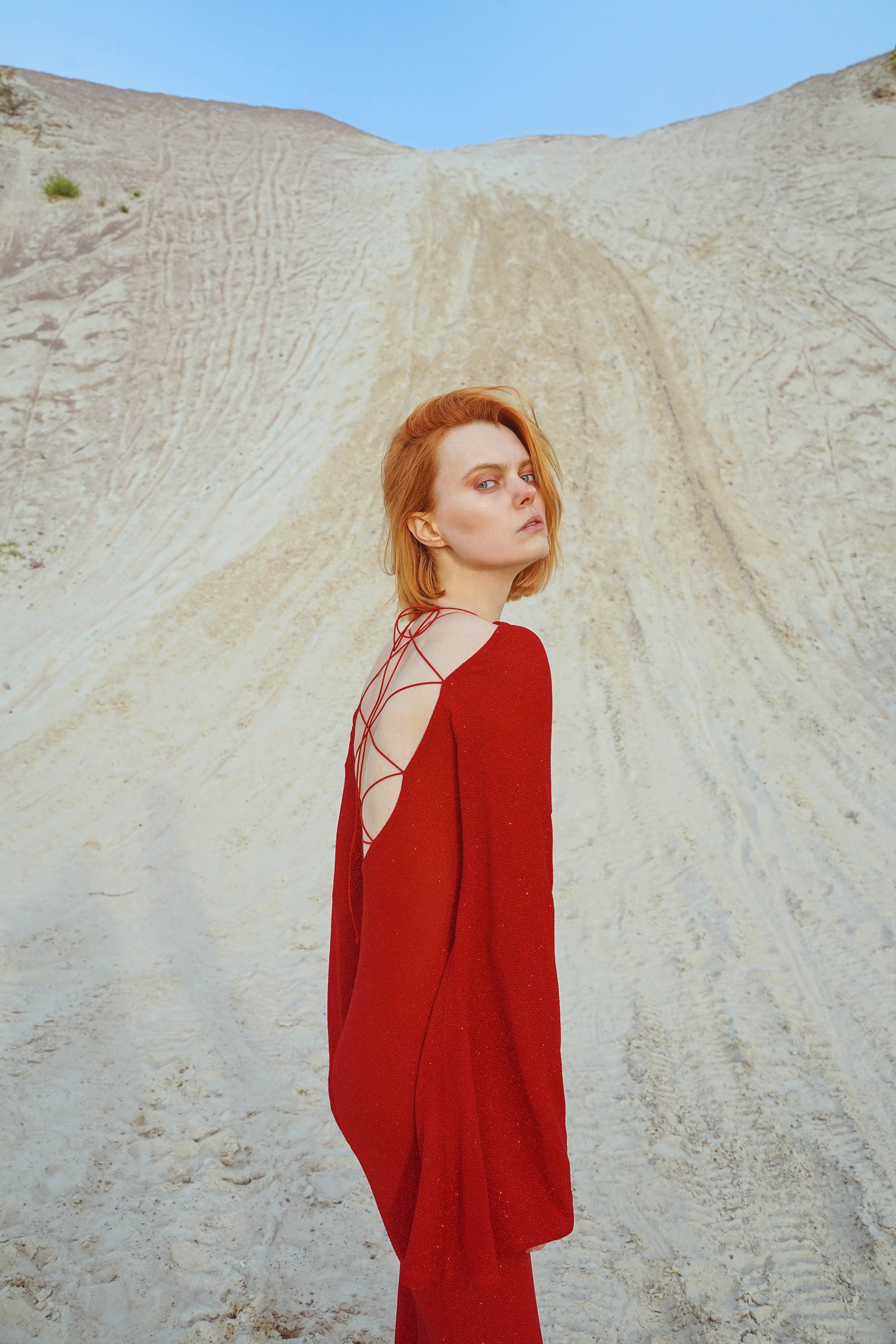 К А Н Н Е Л Ь Я Р В И. Арт фотограф и стилист Ульяна Терезникова