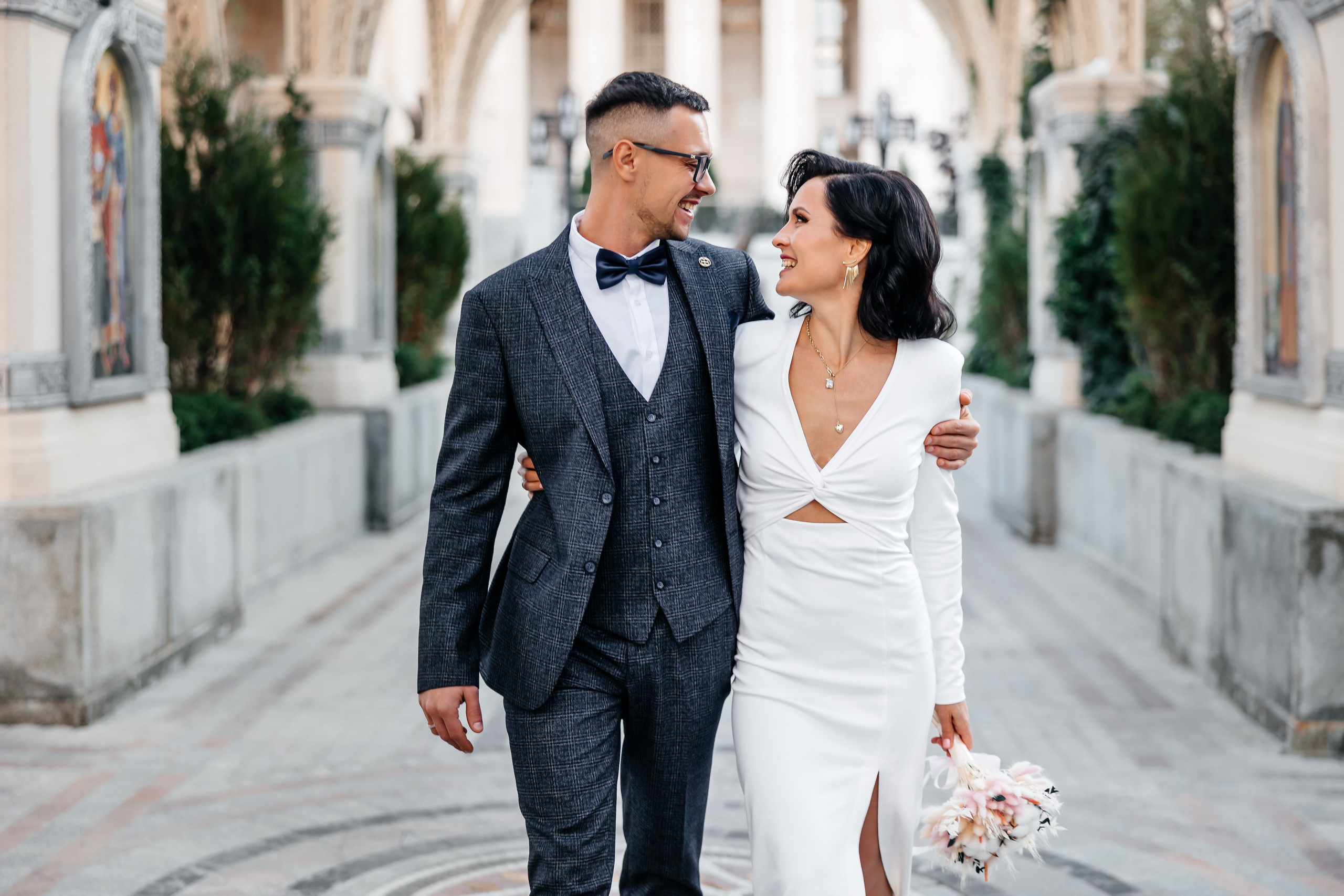 Анонс свадебной прогулки для Юлии и Артема. Свадебный фотограф в Крыму и Севастополе Ольга Баскакова