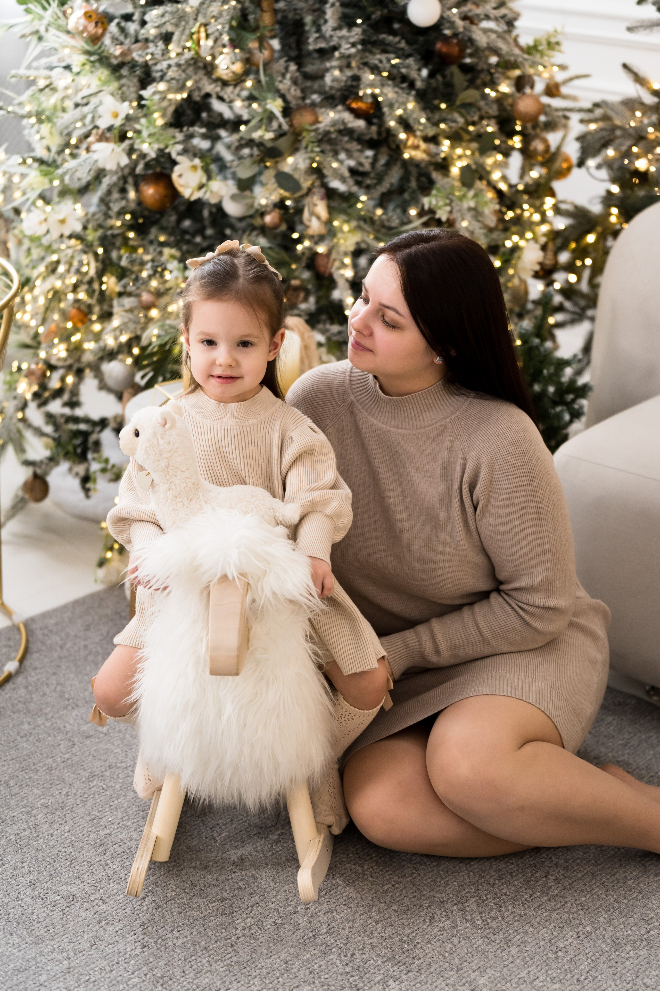 Фотосессия семейная в студии Фабрика для Евгении и Евы. Свадебный и семейный фотограф в Омске Белозерова Александра