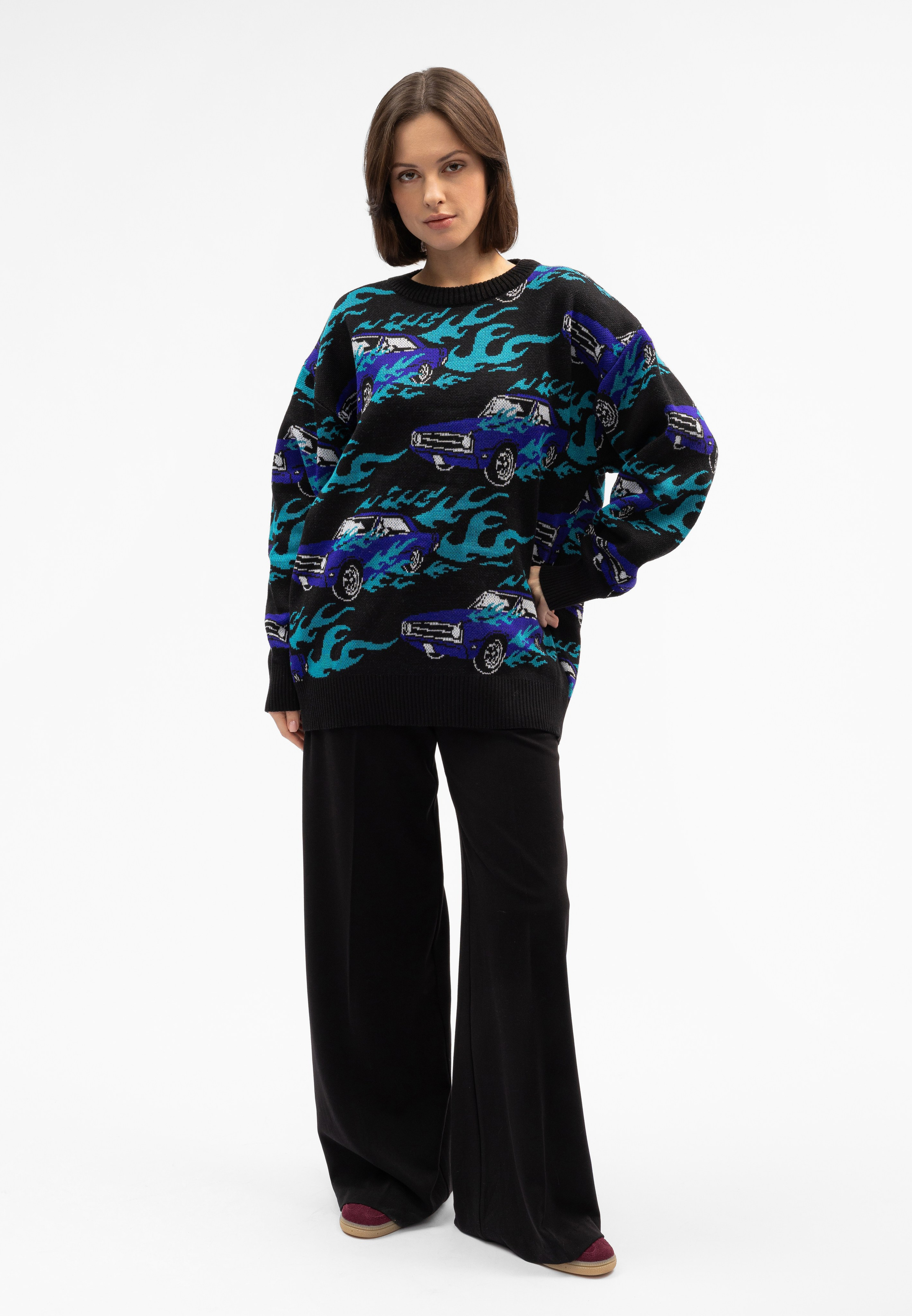 Кейс: Фотосъемка свитеров «Behind the scenes» для Lamoda в СПб