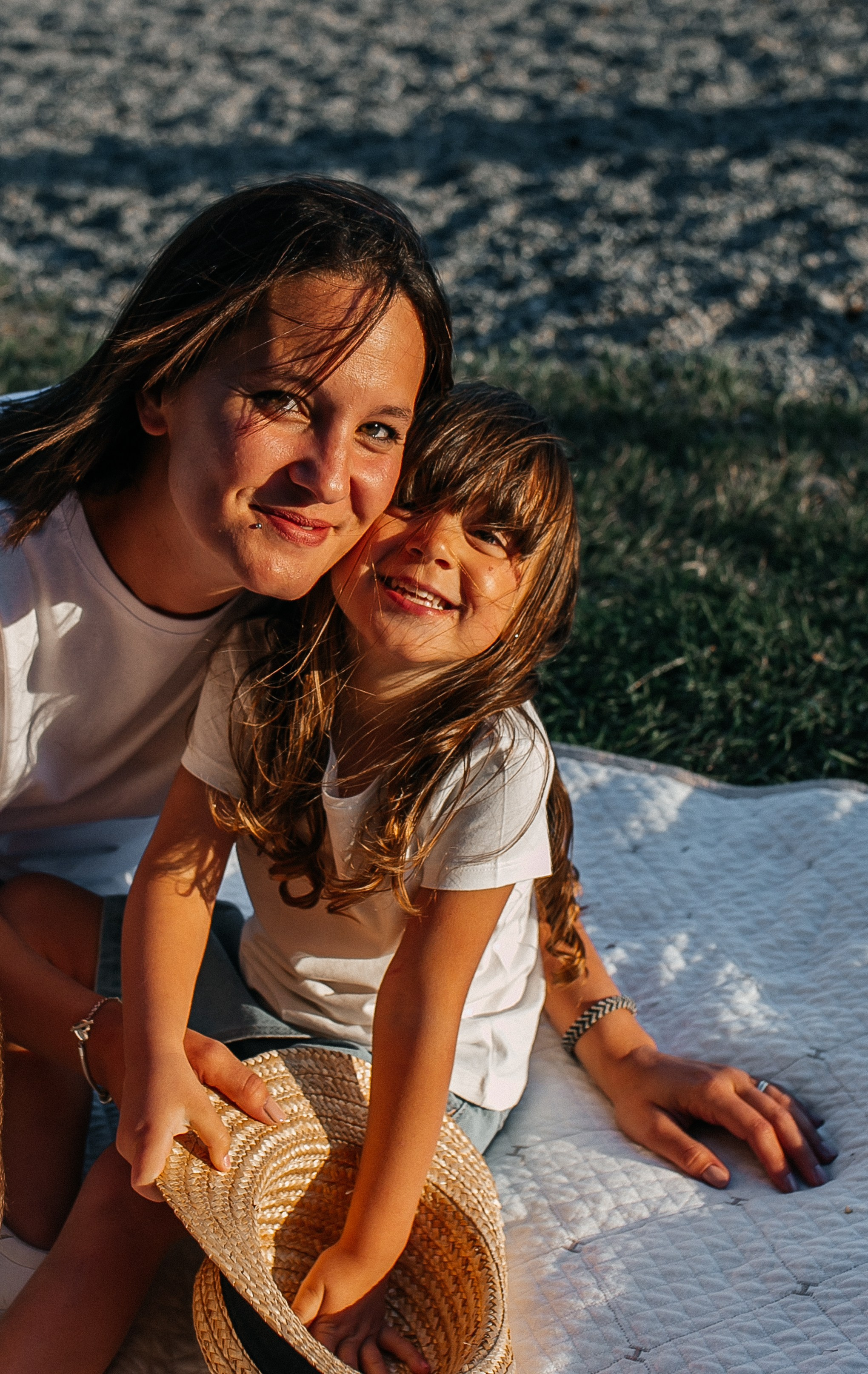 Стив, Шарли, Каро, Тэа, Нора