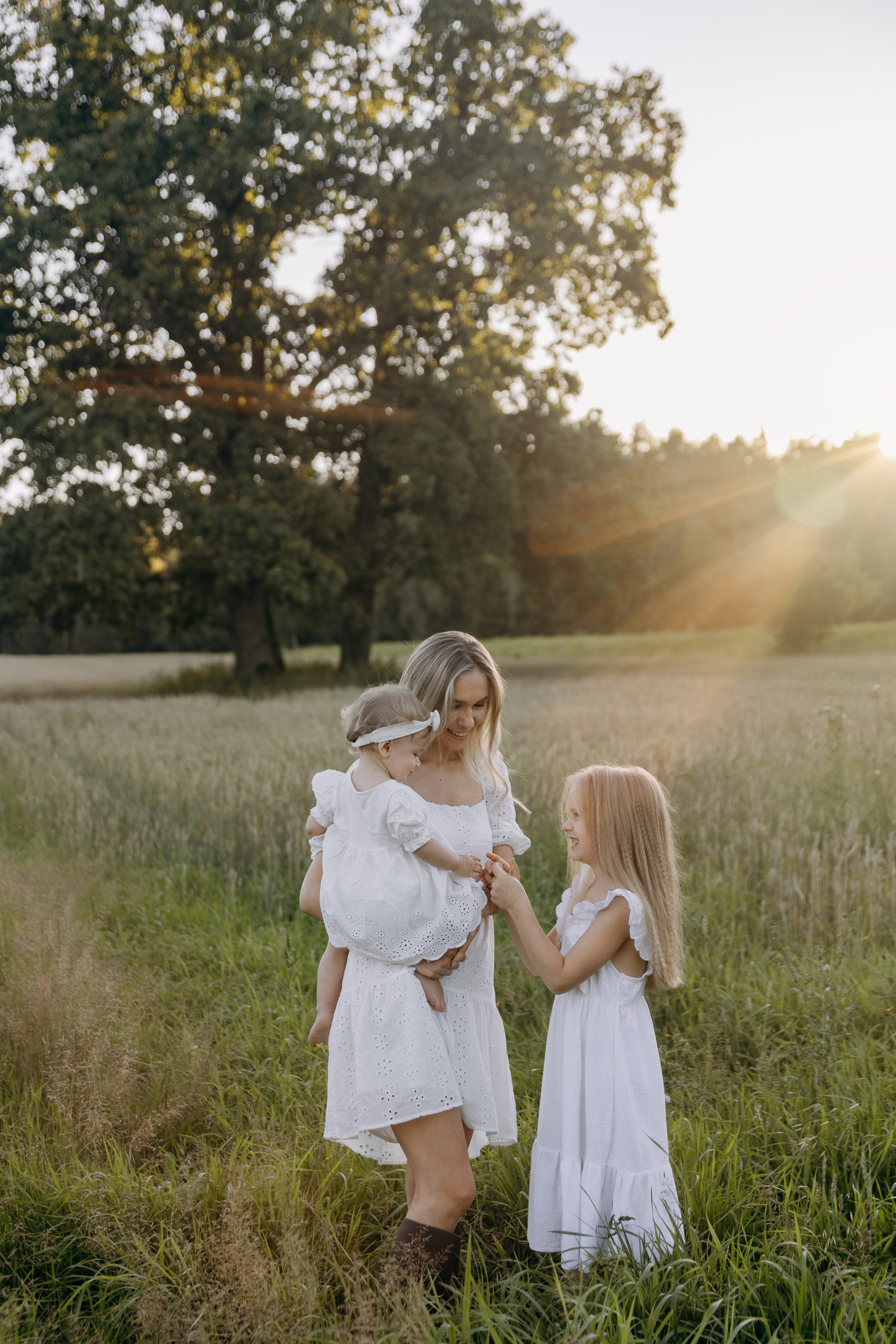 Ульяна, Мира и Амелия. Семейный фотограф Земскова Евгения