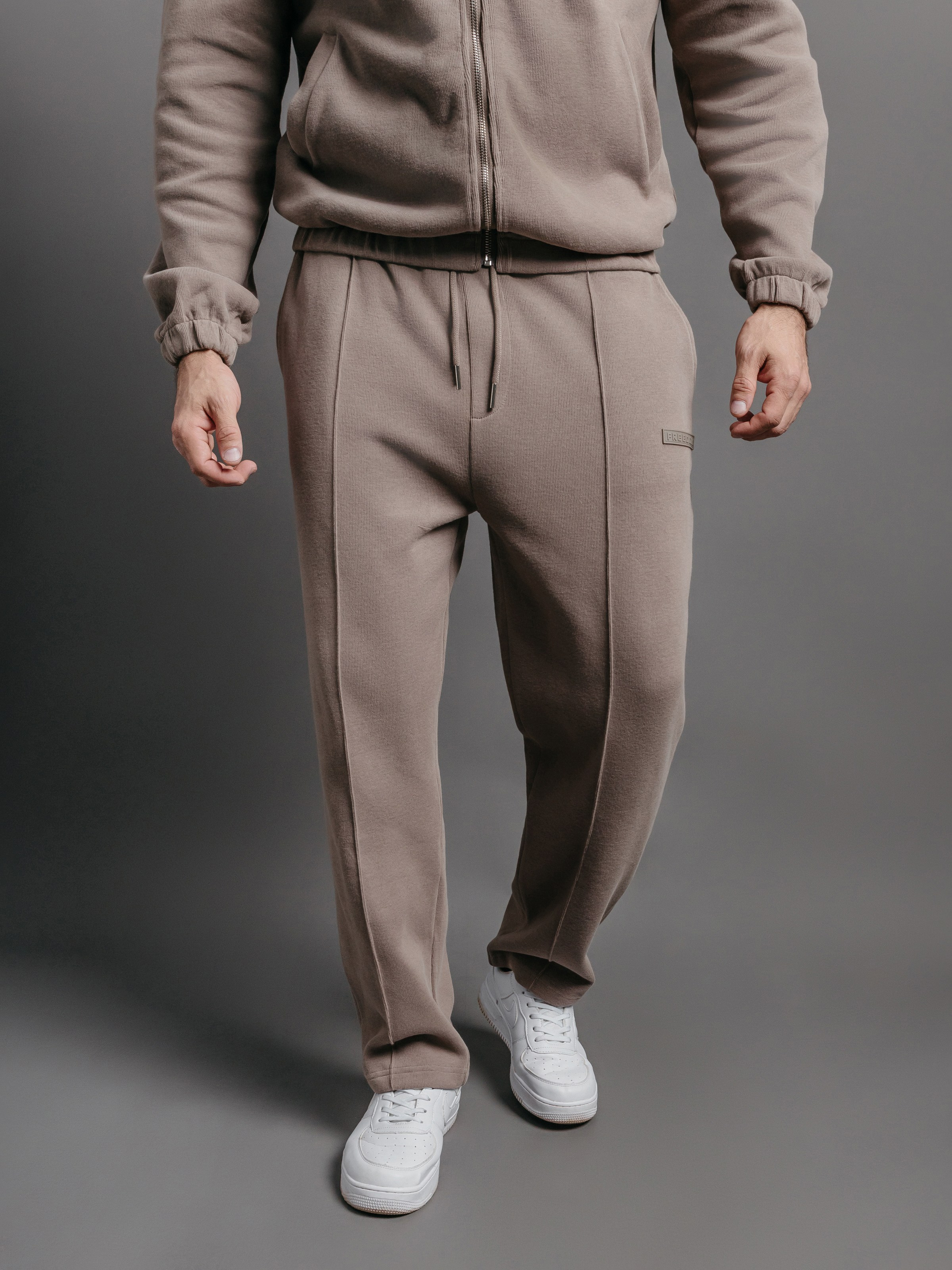 Съёмки для маркетплейсов. Свадебный, семейный, интерьерный фотограф в Краснодаре Денис Голощапов