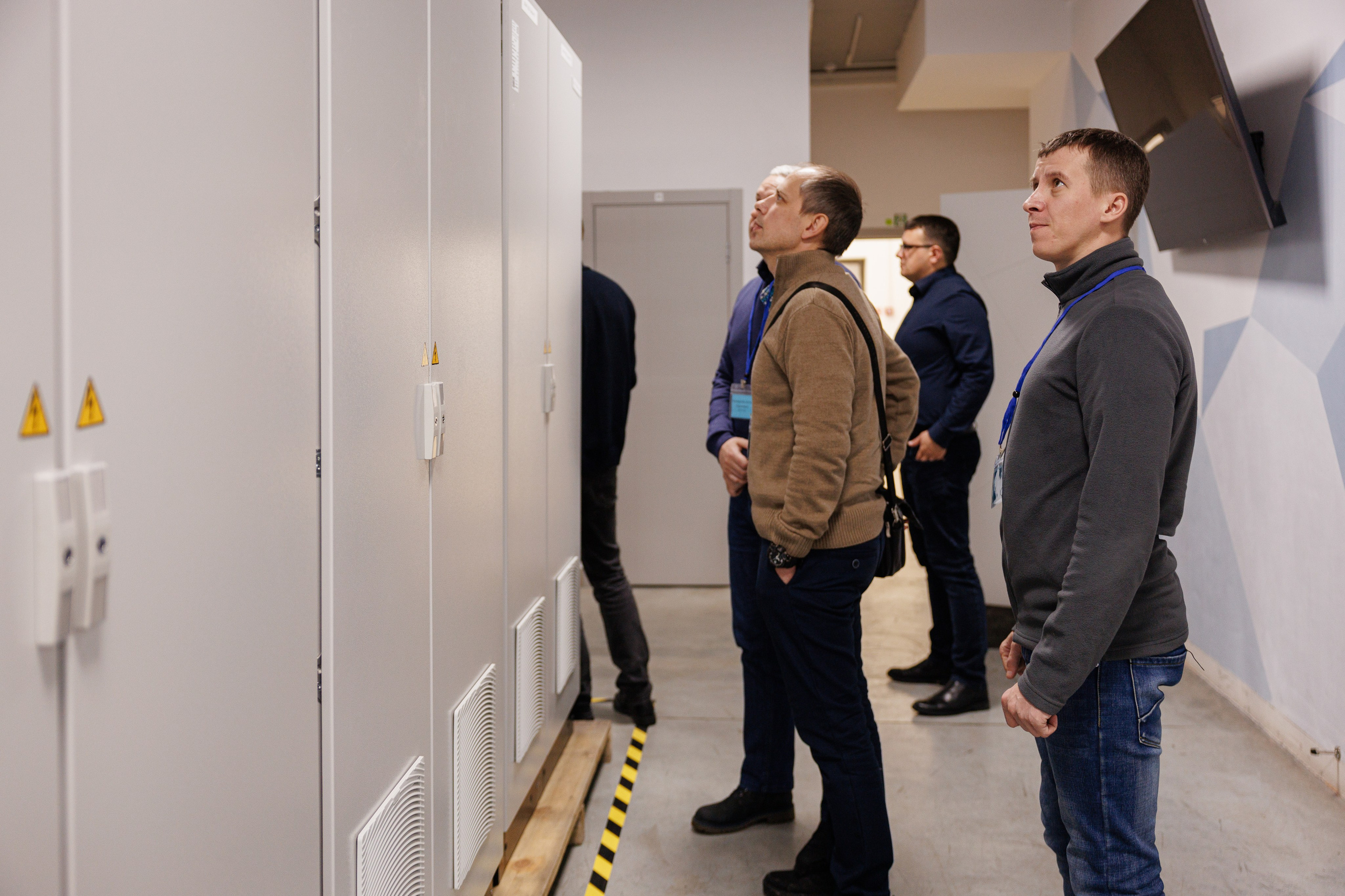 Вольтаг — Экскурсия по производству. Контент для бизнеса в Екатеринбурге Полдень Медиа