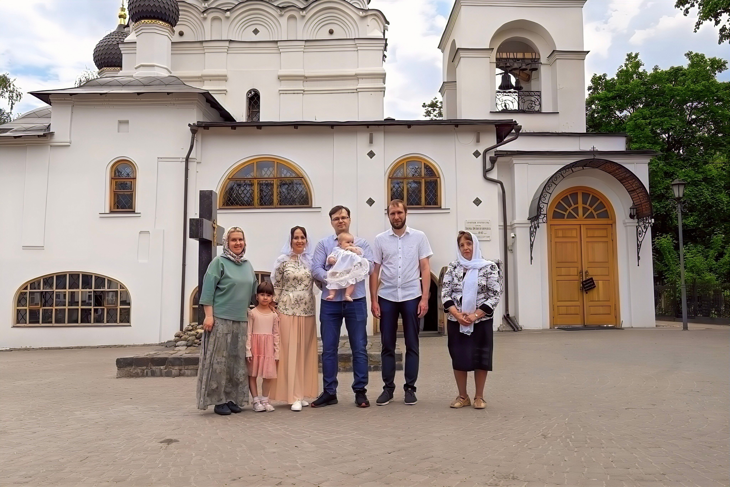Церковь Покрова Пресвятой Богородицы. Семейный и детский фотограф Москва