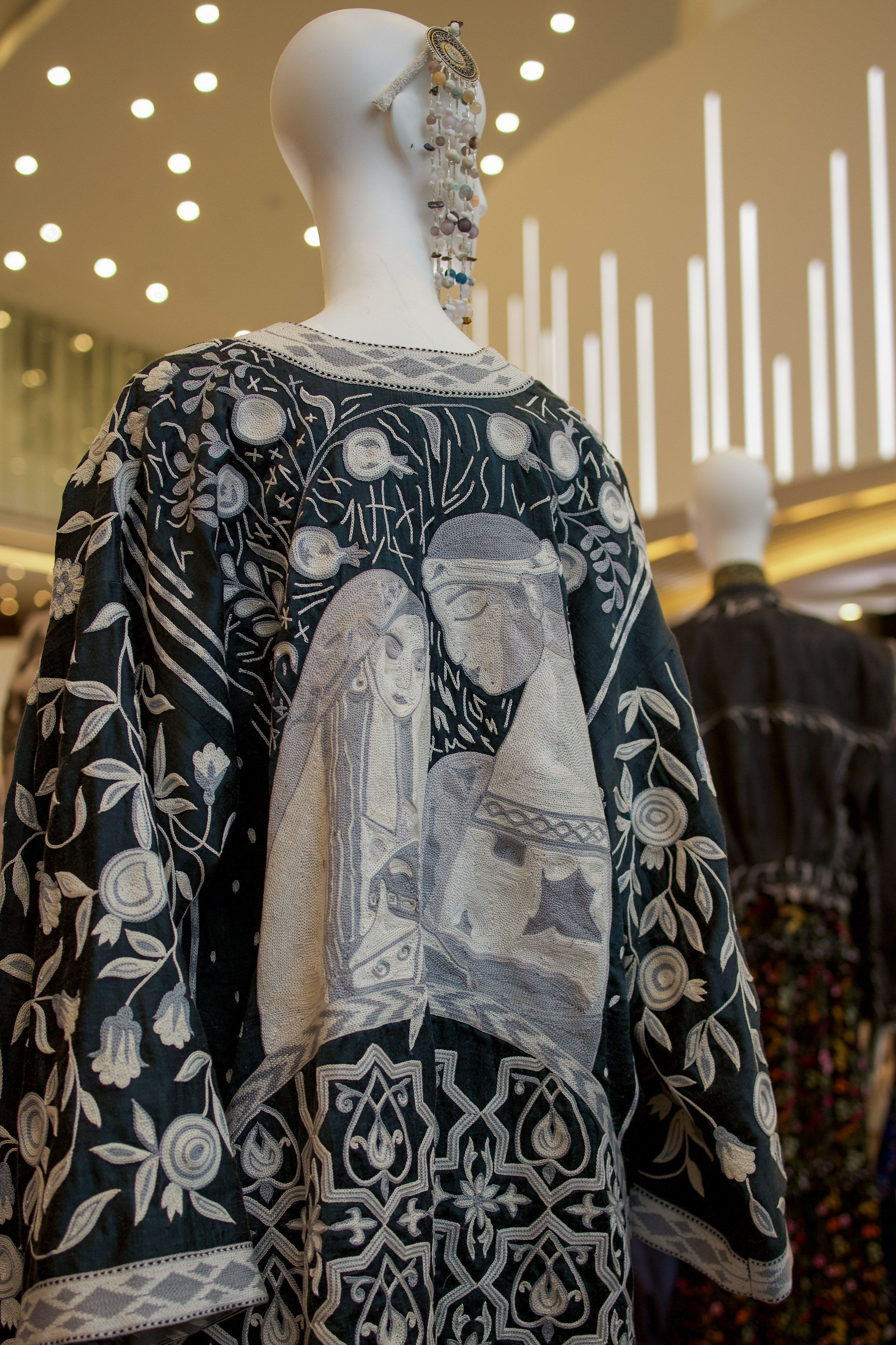 Выставка Наследие Fashion summit BRICS 2024. Фотосессии и репортаж — Фотограф в Москве — Рина Серёгина