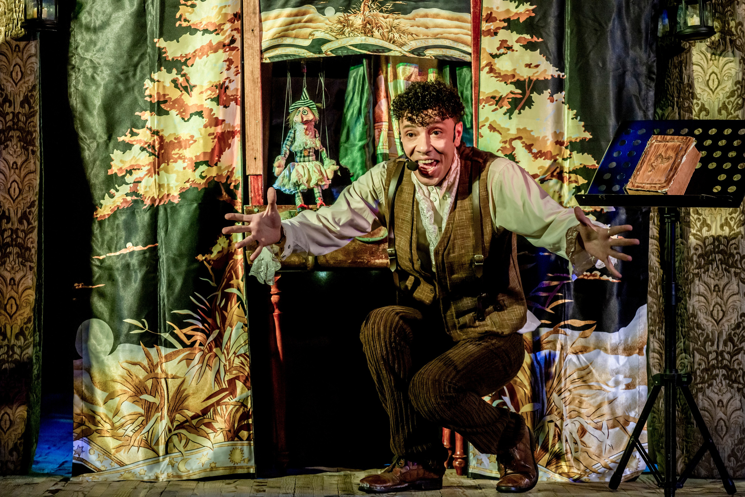 Маленькая ведьма спектакль театра Саквояж. Фотограф в Сочи Юрий Шептаев