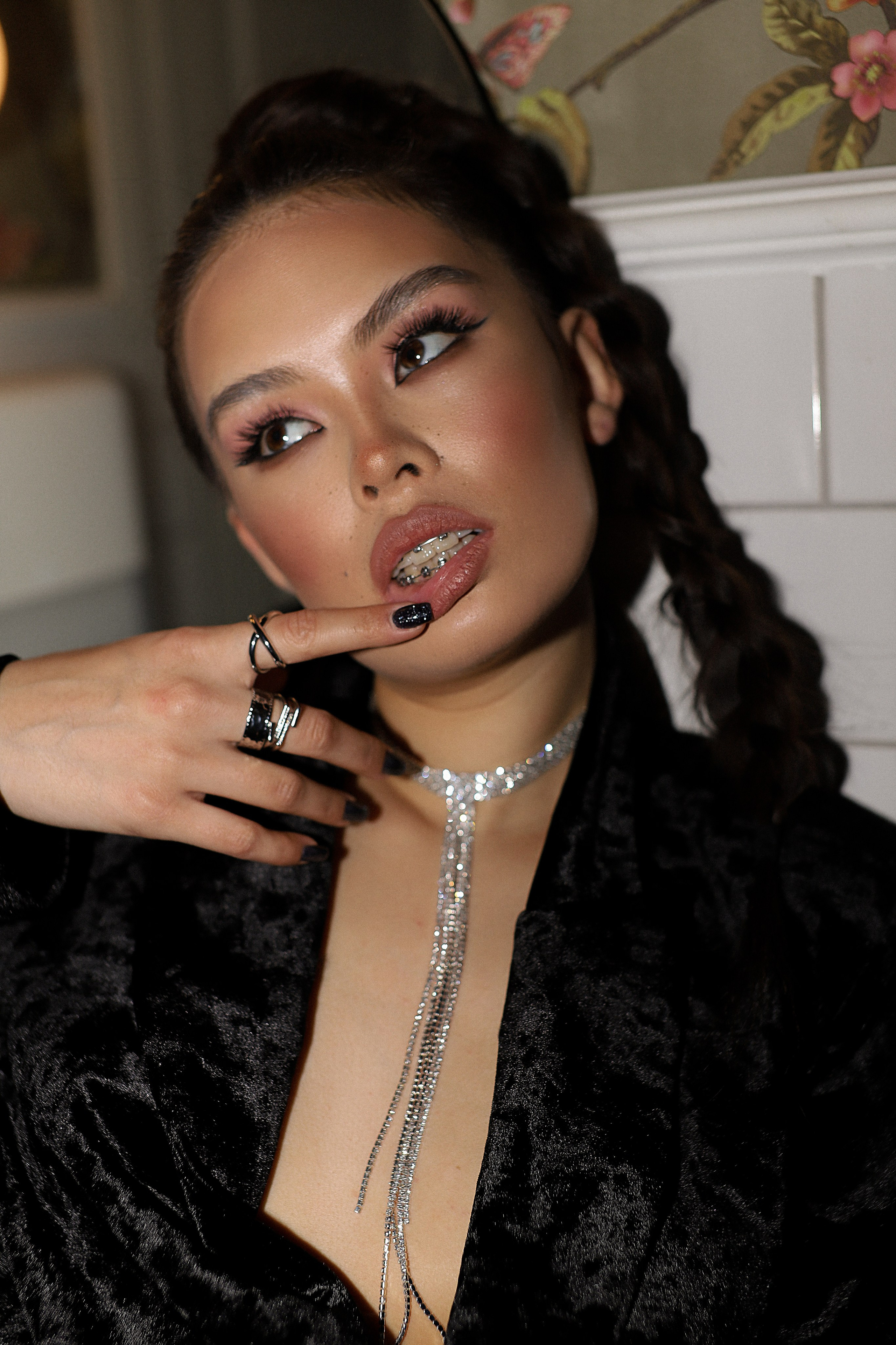 Надя, съемка в кофейне