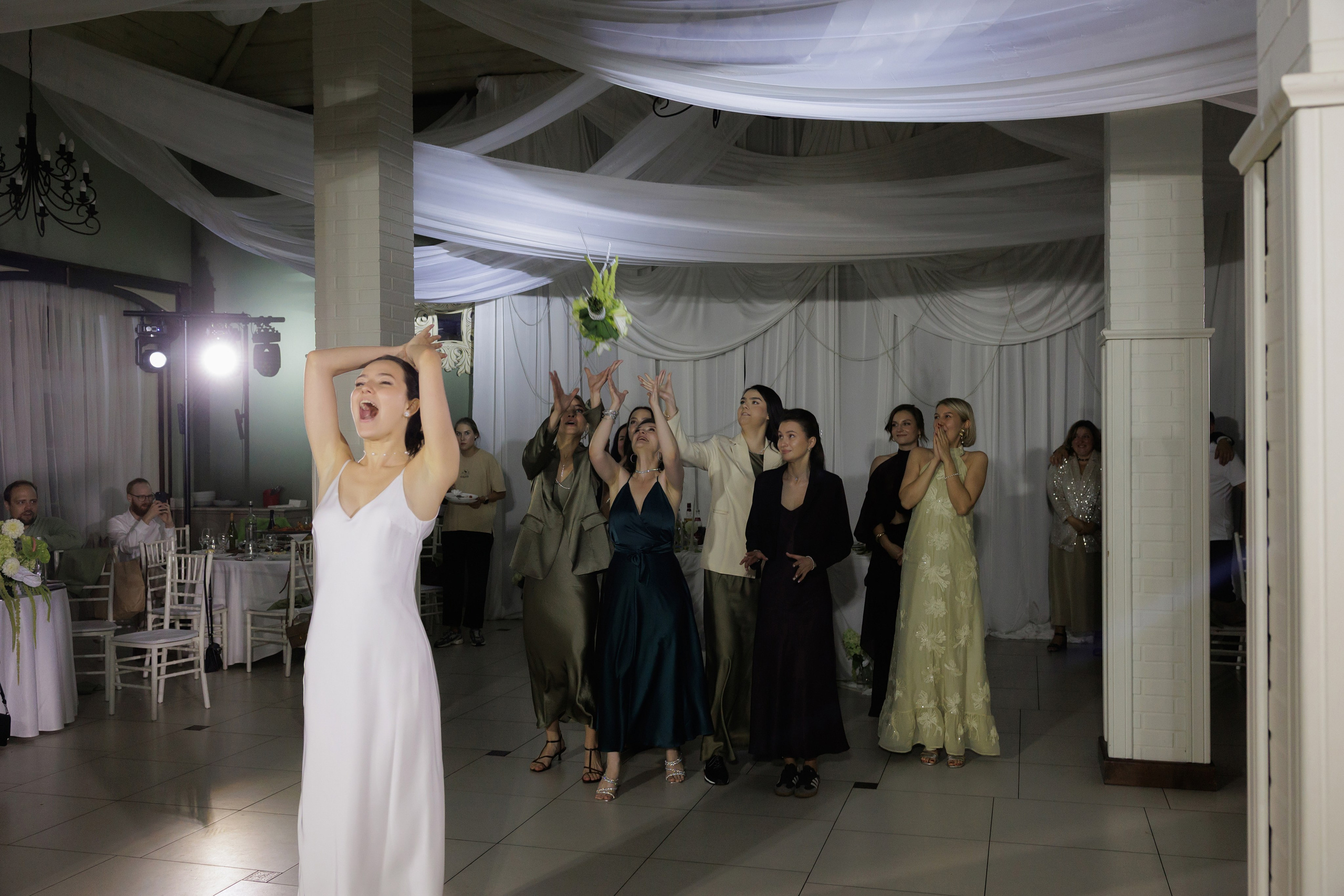 Ты рядом со мной, и это — самый чистый кайф! ♥. Свадебный фотограф Калининград