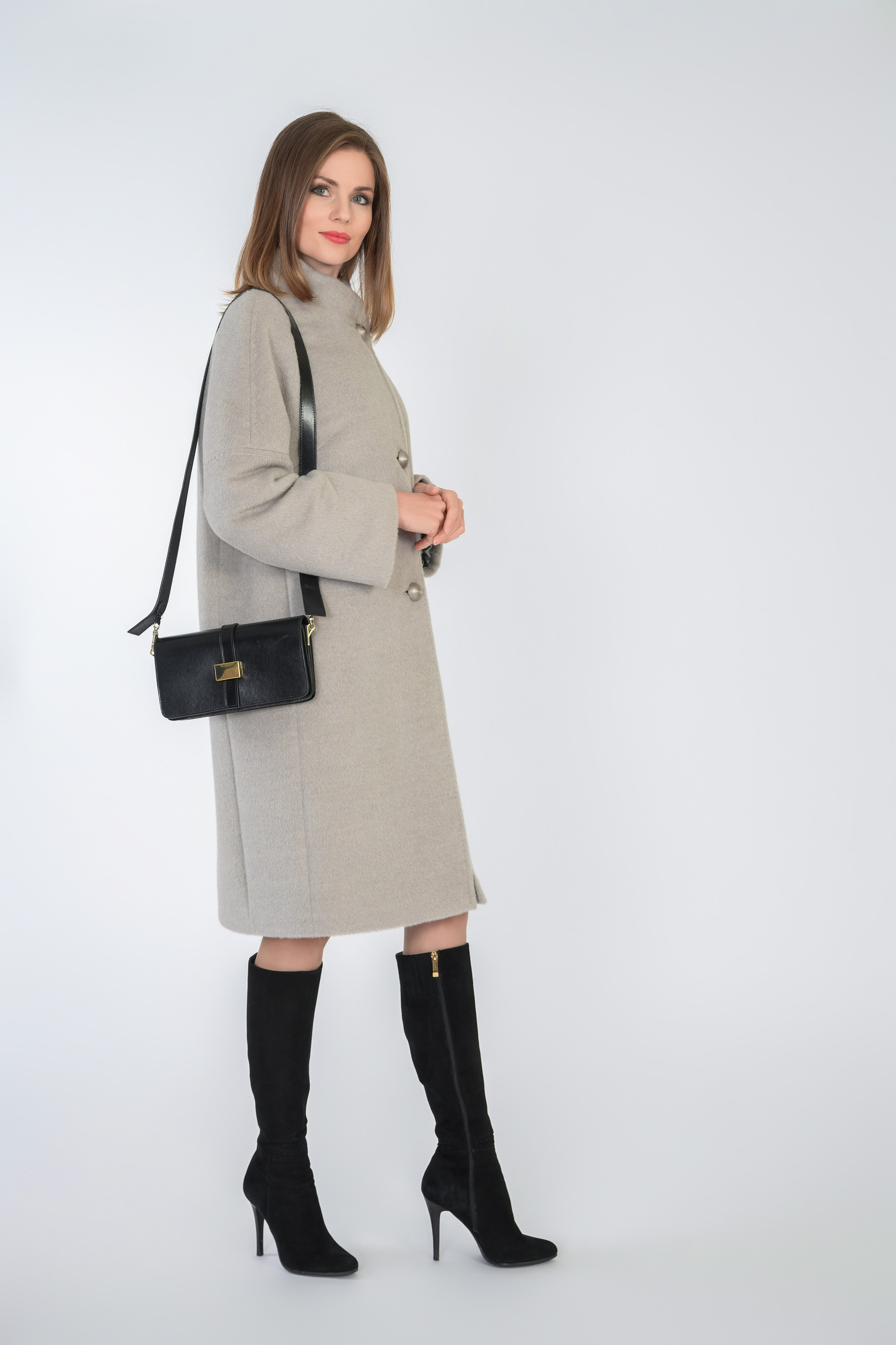 Рекламная фотосъёмка для маркетплейсов в Санкт-Петербурге.