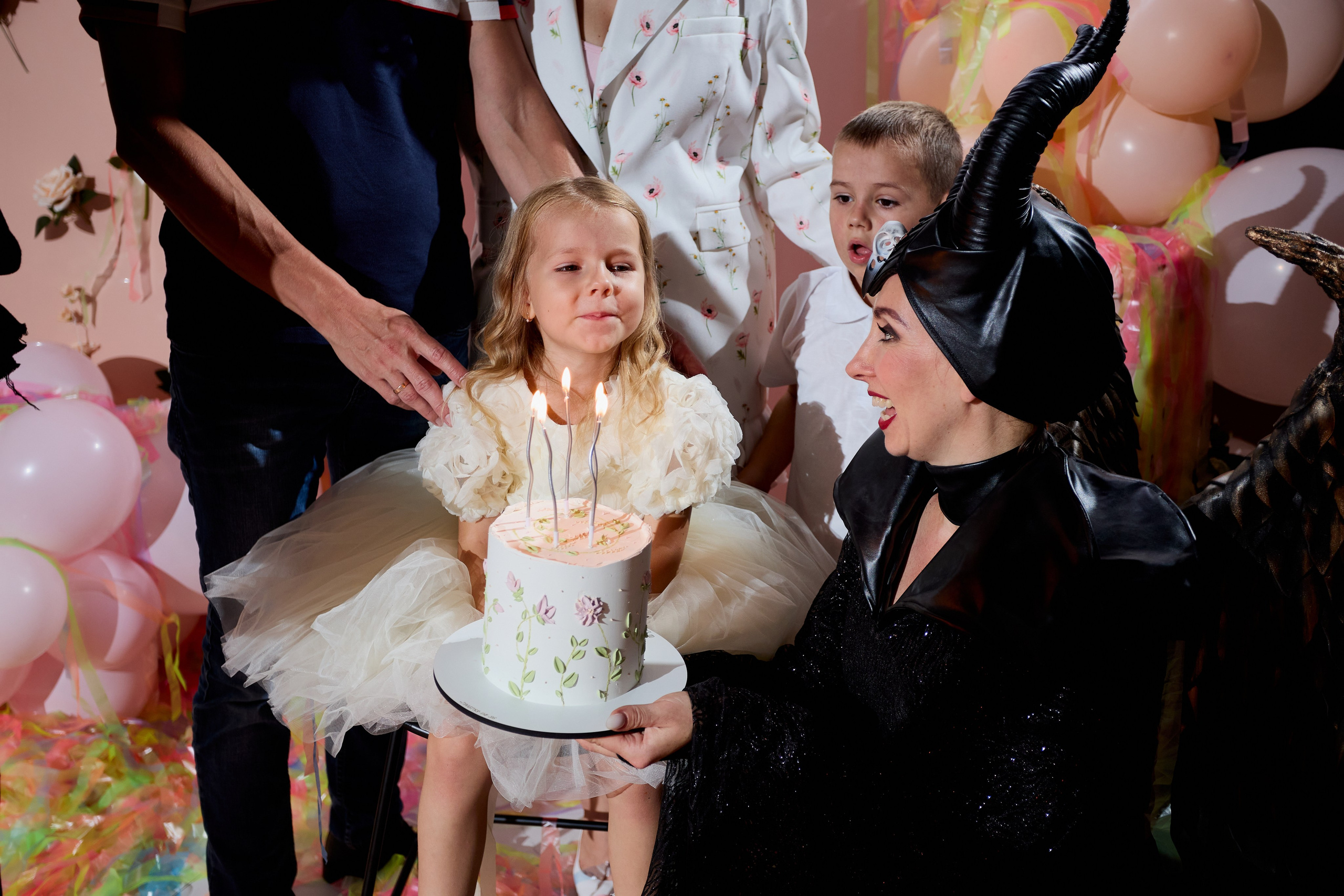 Малифисента и Тесла шоу. Свадебный фотограф Москва и Московская область Борисов Сергей