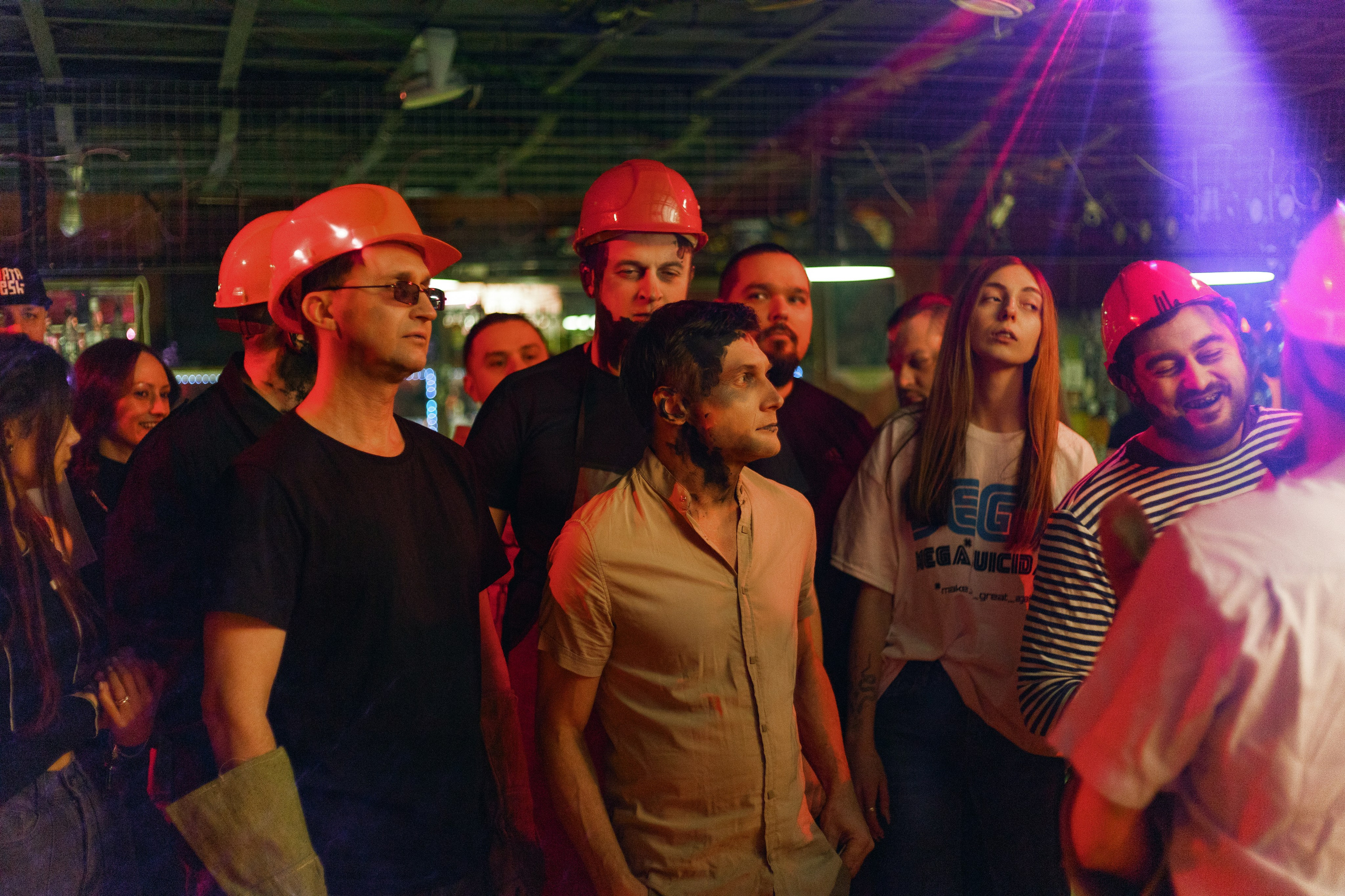 Бэкстейдж со съёмок фильма «Третья смена». Фотограф Александр Закадычный | Таганрог