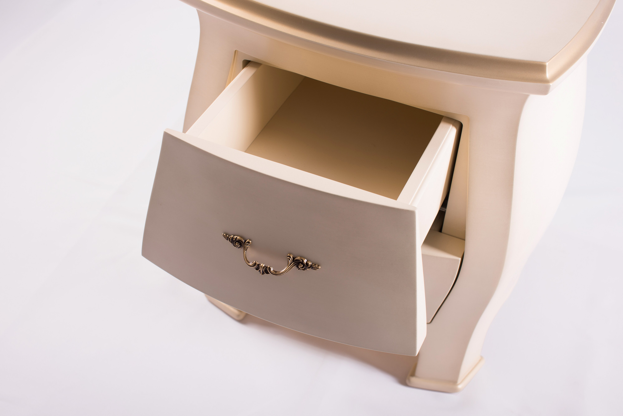 Тумба прикроватная. Студия дизайна интерьера RISE DESIGN STUDIO