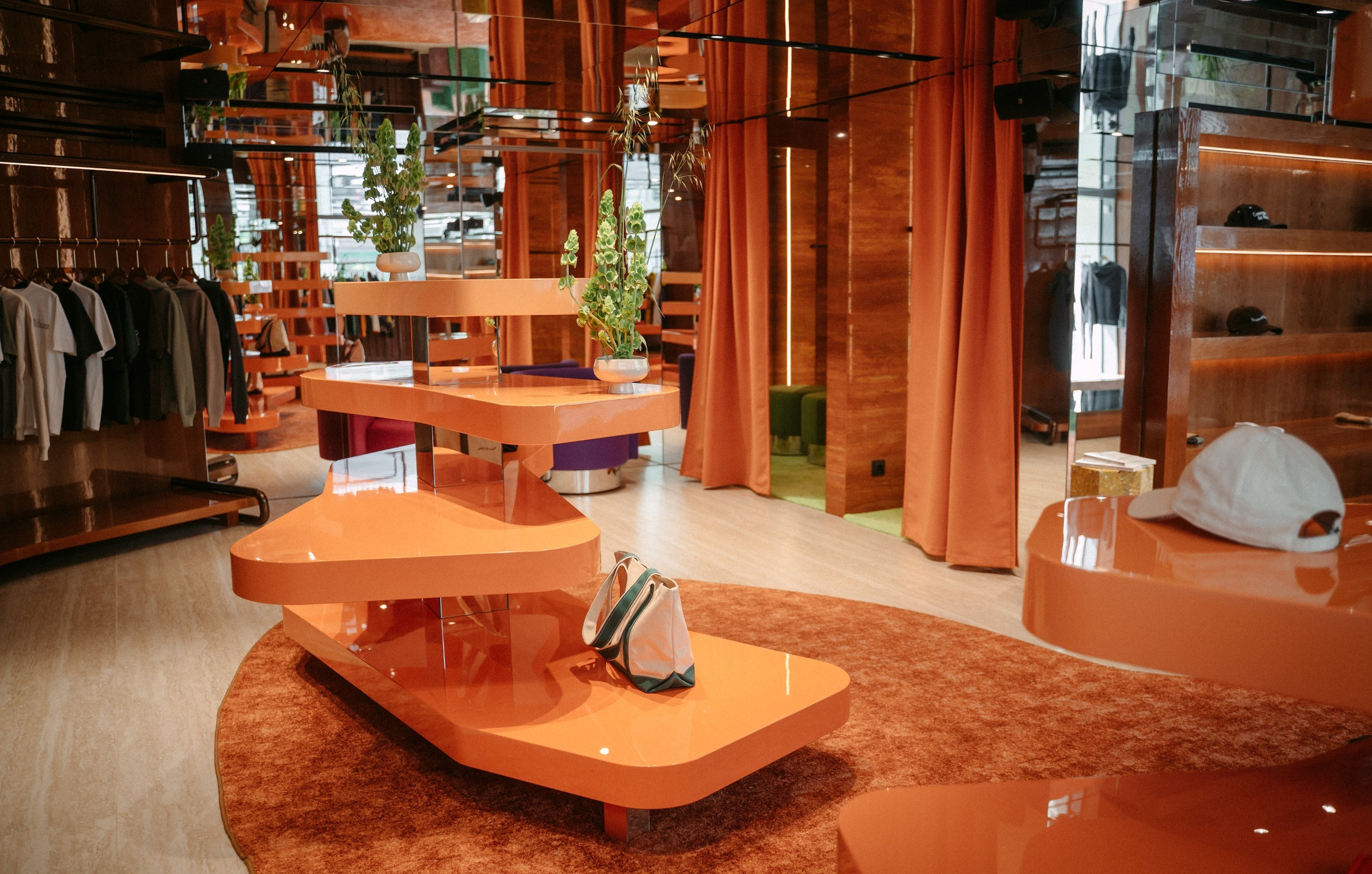 Round Around. Саша Копылов, фотограф в Казани