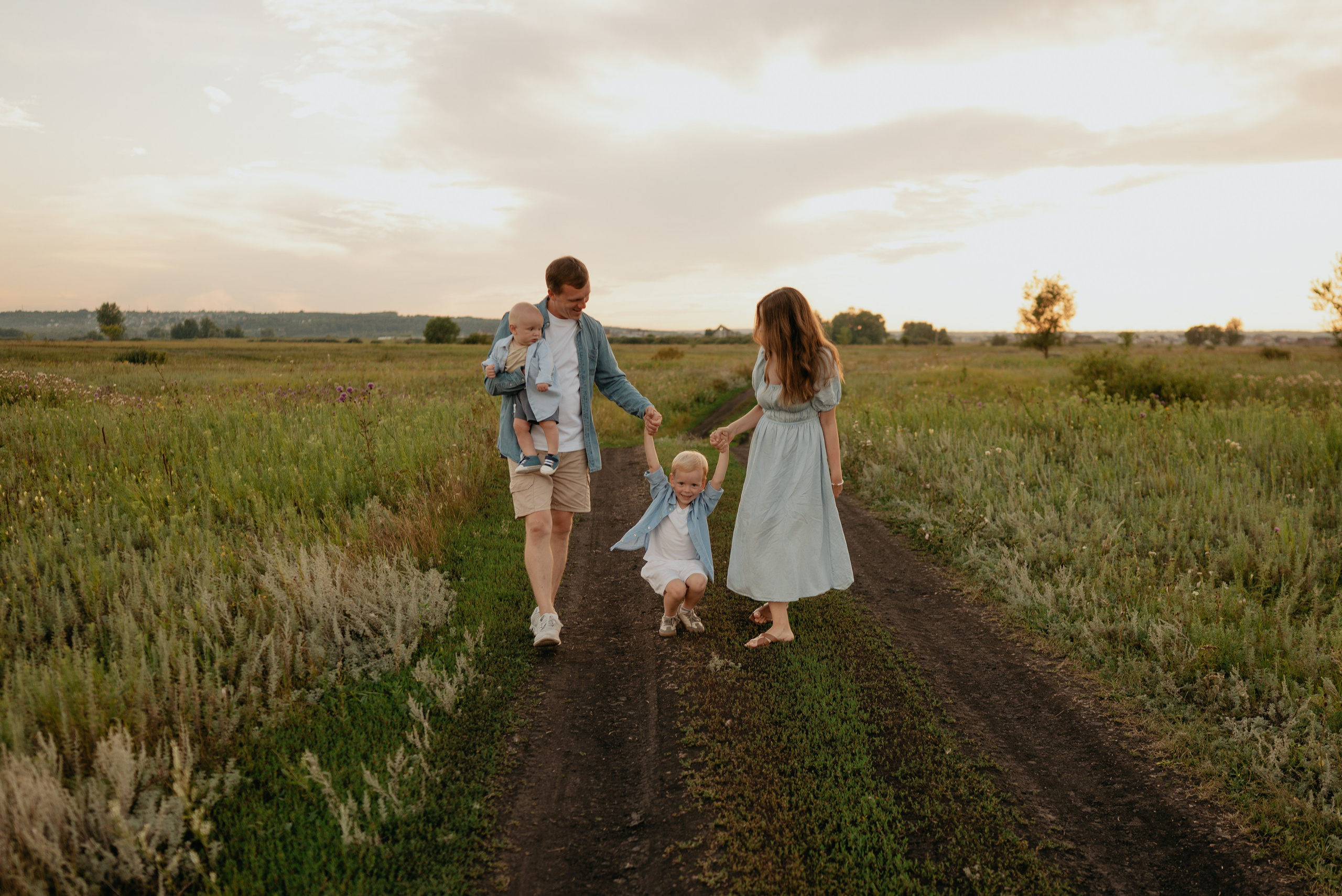 …. Свадебный фотограф Евгения Наумовец