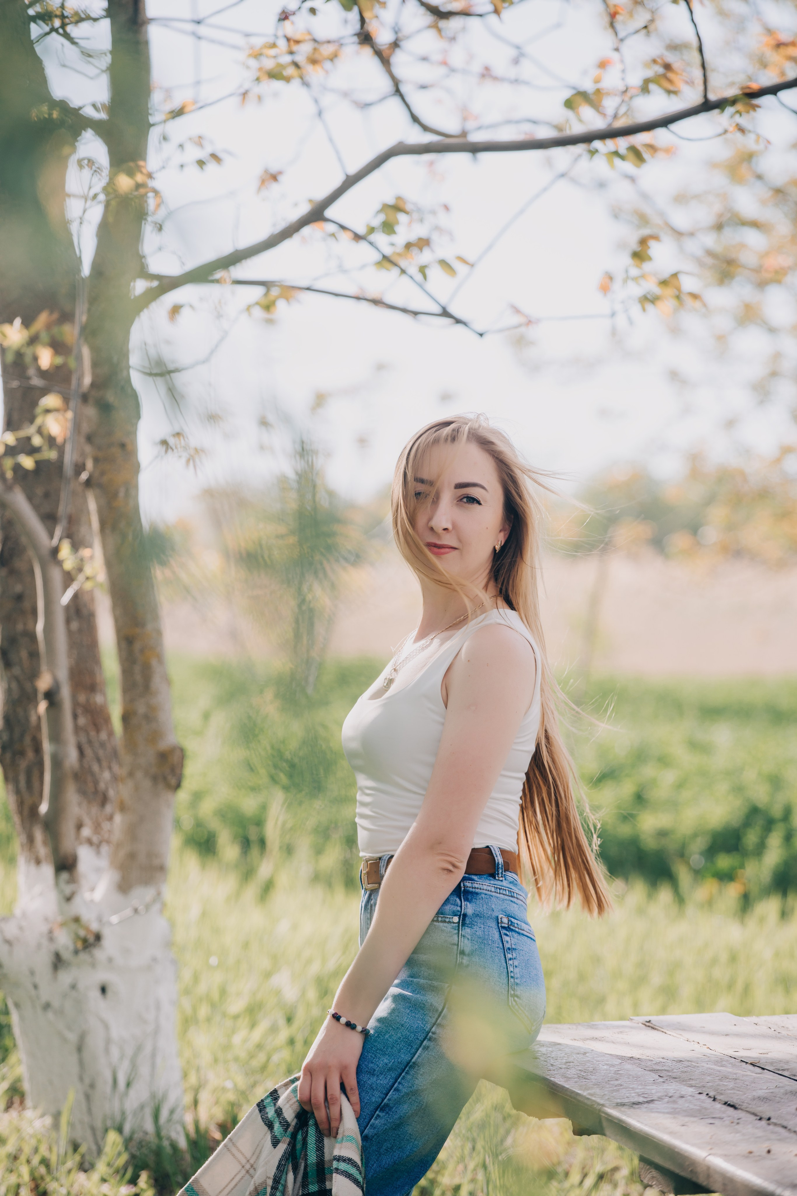 Женская фотосессия на природе с сиренью. Свадебный и семейный фотограф в Краснодарском крае Мария Данилкина