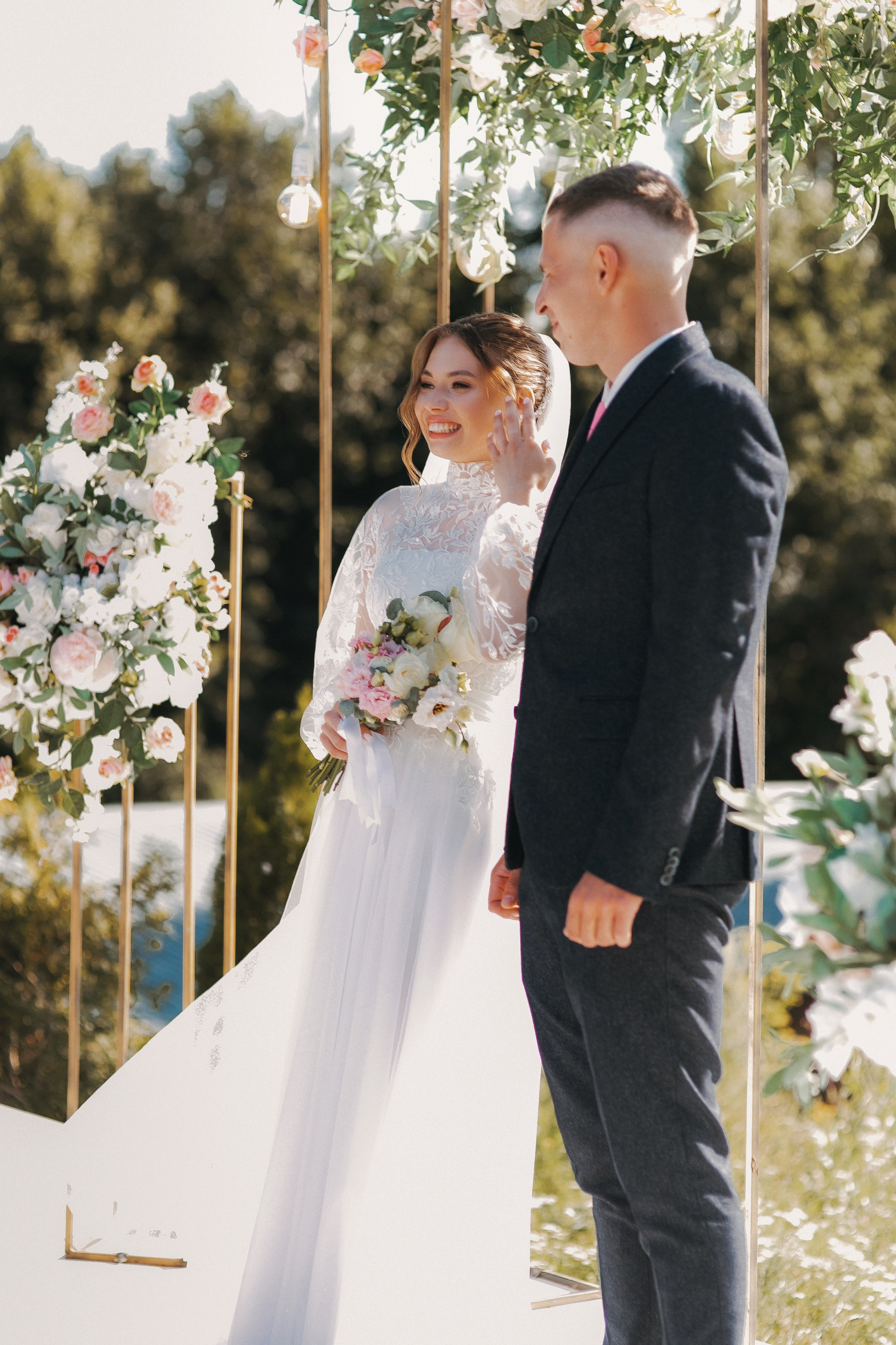 Выездная регистрация свадьбы влюбленных. Свадебный и репортажный фотограф в Ярославле и Санкт-Петербурге Роман Микрюков