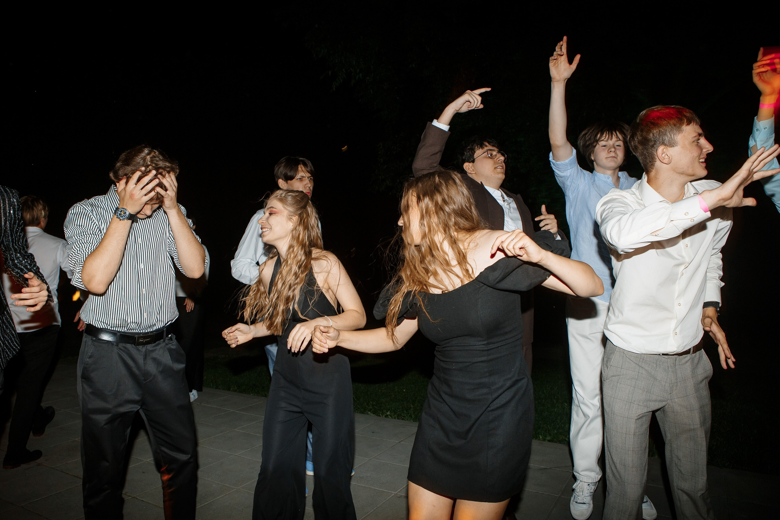 Выпускной Гимназия 12 2024 OpenHouse. Свадебный и портретный Фотограф в Липецке Дмитрий Котюков