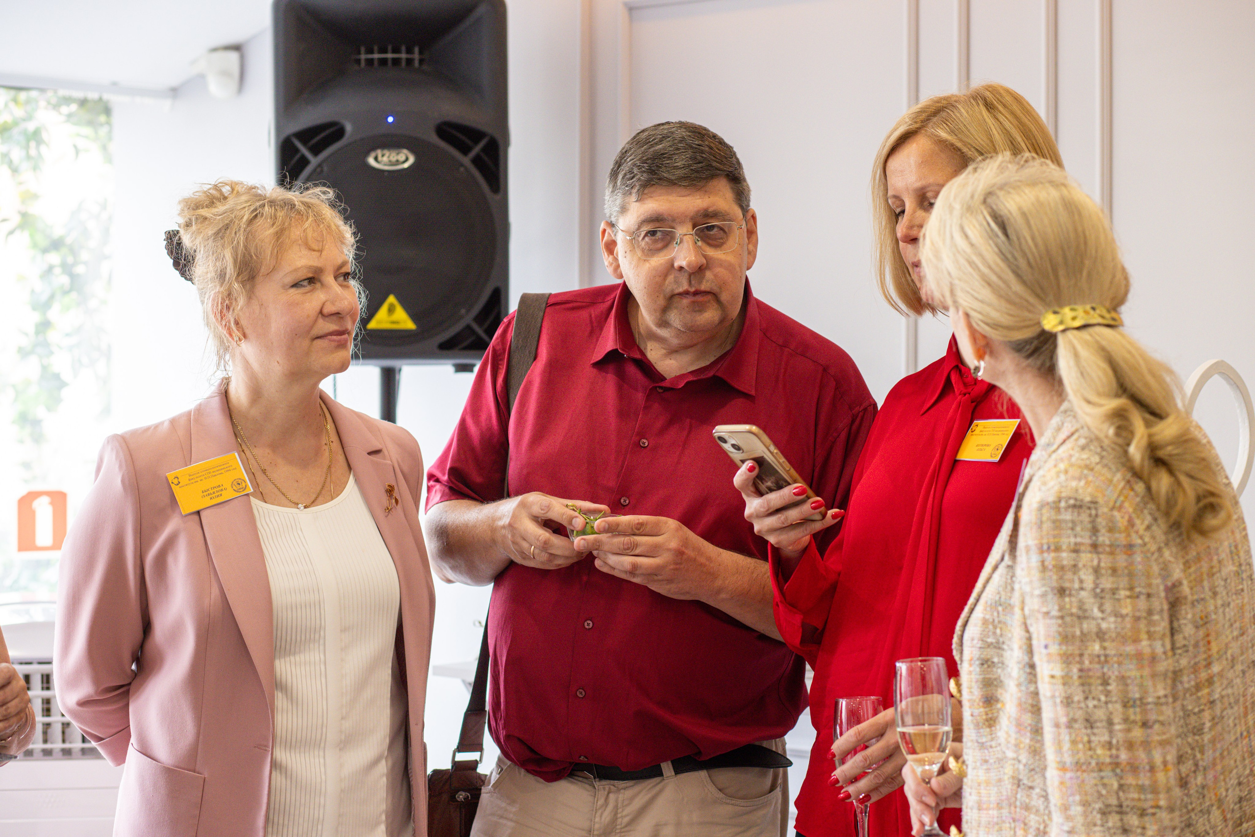 Встреча выпускников. Стоматологи СПб. Семейный фотограф в Вышнем Волочке — Ульяна Иванова | Фотосессии для всей семьи