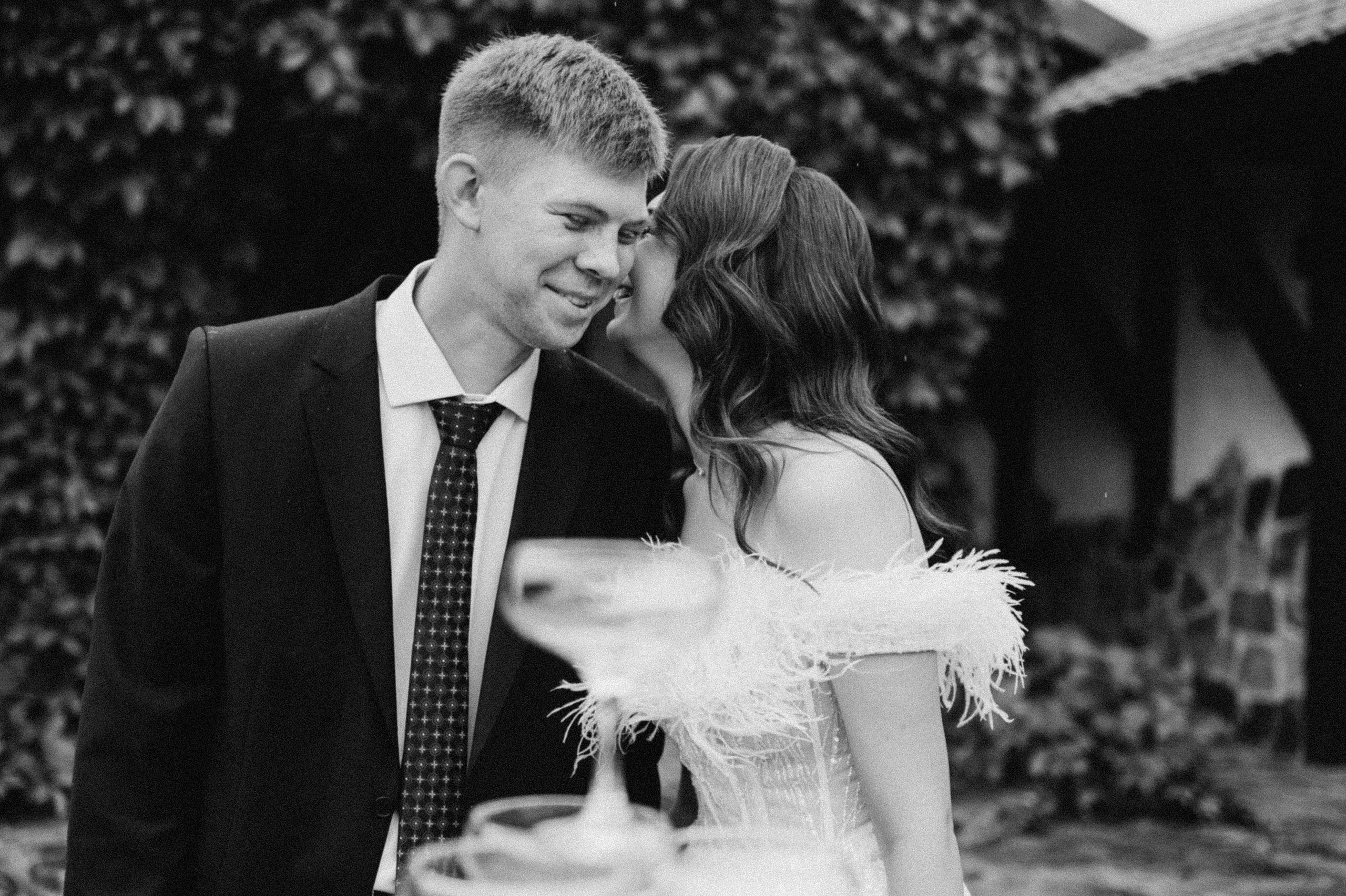 Свадебные фотографии. Фотограф в Барнауле Дарья Бутурлакина. Люби.Цени.Касайся