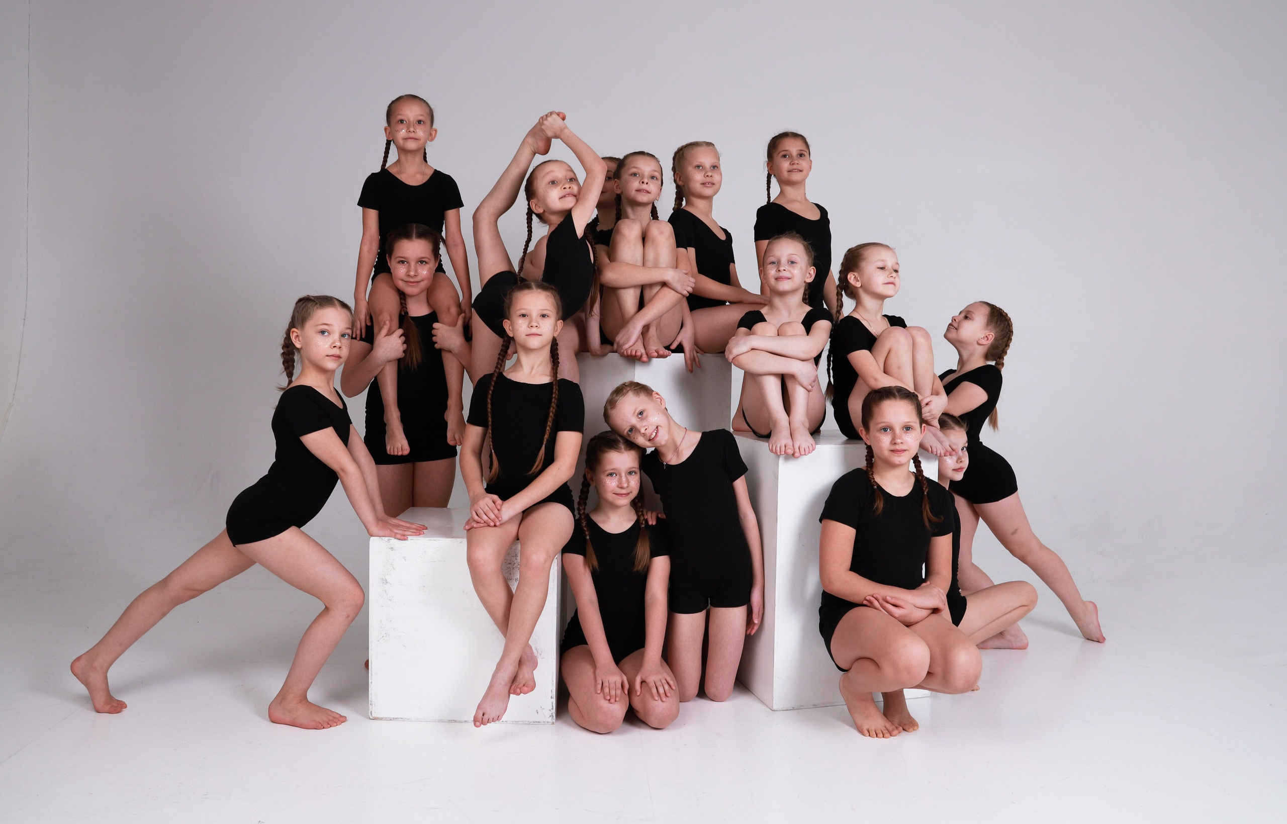 Сьемка на циклорамме. Фотограф Юлия Мальцева