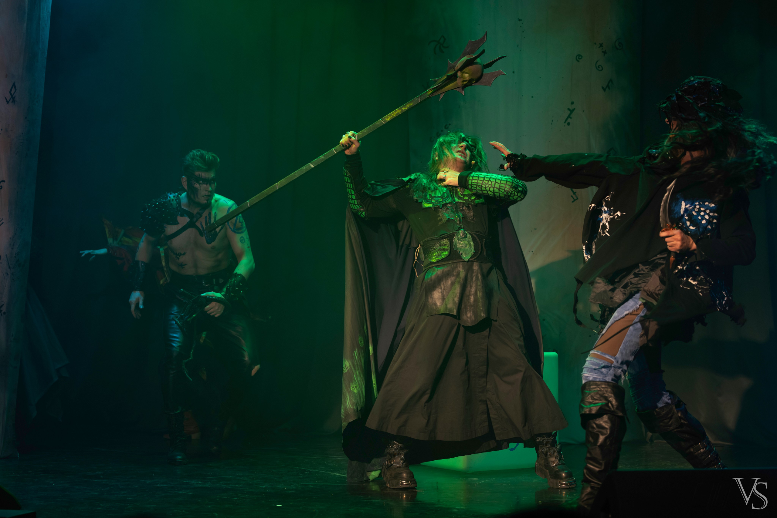 Книга стихий 25.01. Фотограф Виктор Степанов