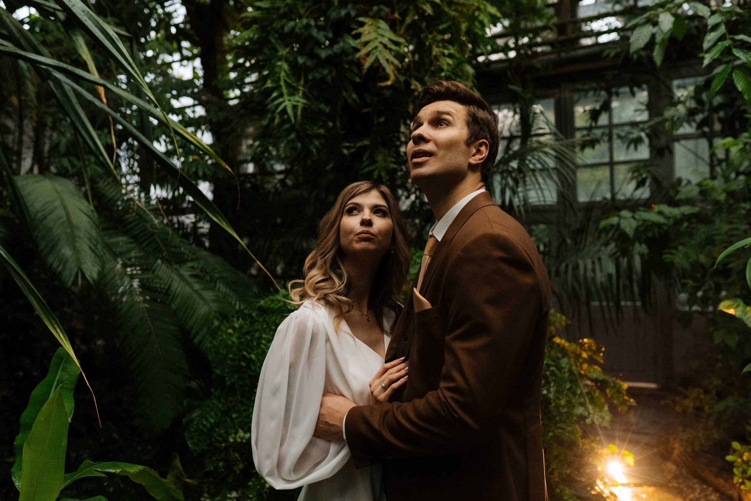 Свадебная фотосессия в оранжерее, Москва. Свадебный фотограф в Москве Анна Полушина