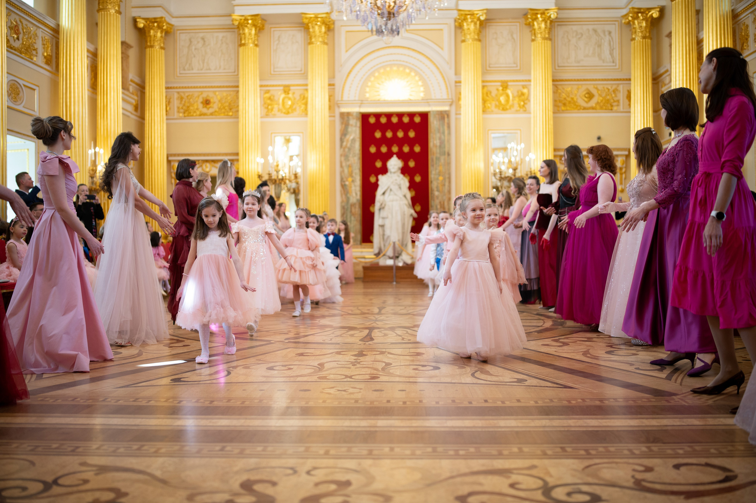 Бал в Царицыно. Семейный и детский фотограф в Москве Анна Оськина