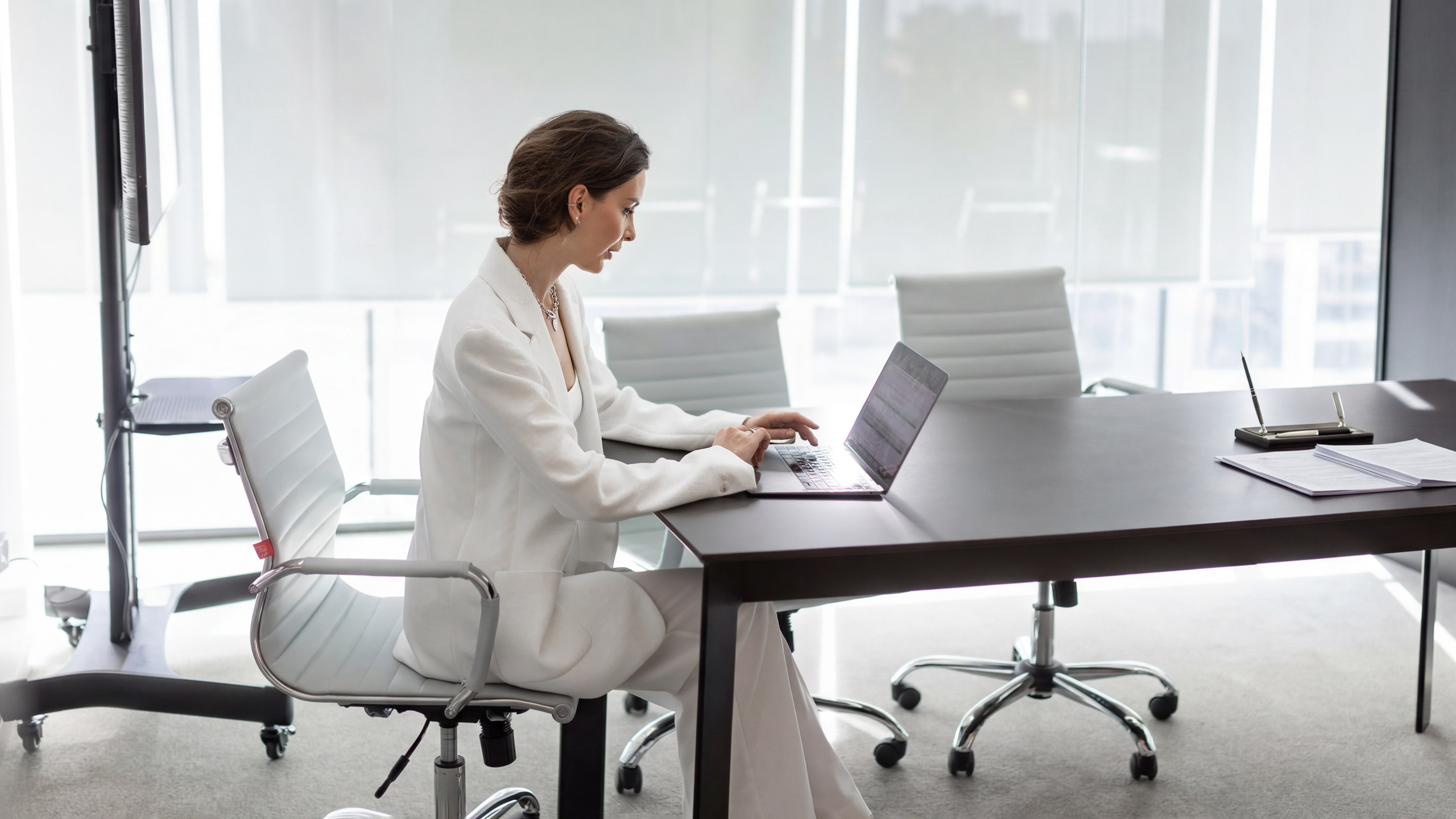 Бизнес-съёмки >. Брук Артём