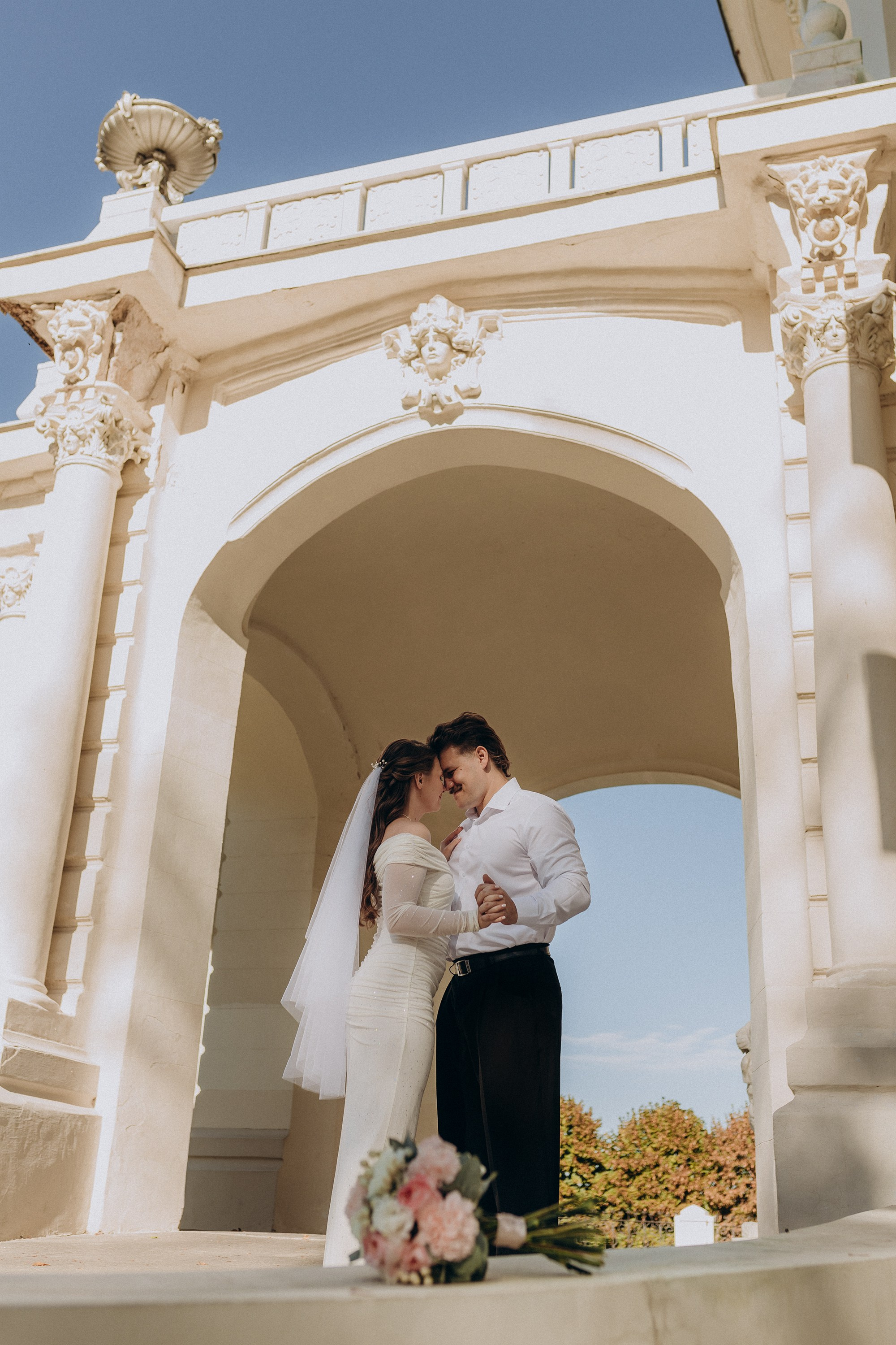 День был ясным, а чувства — истинными. Свадебный фотограф Илья Бринк