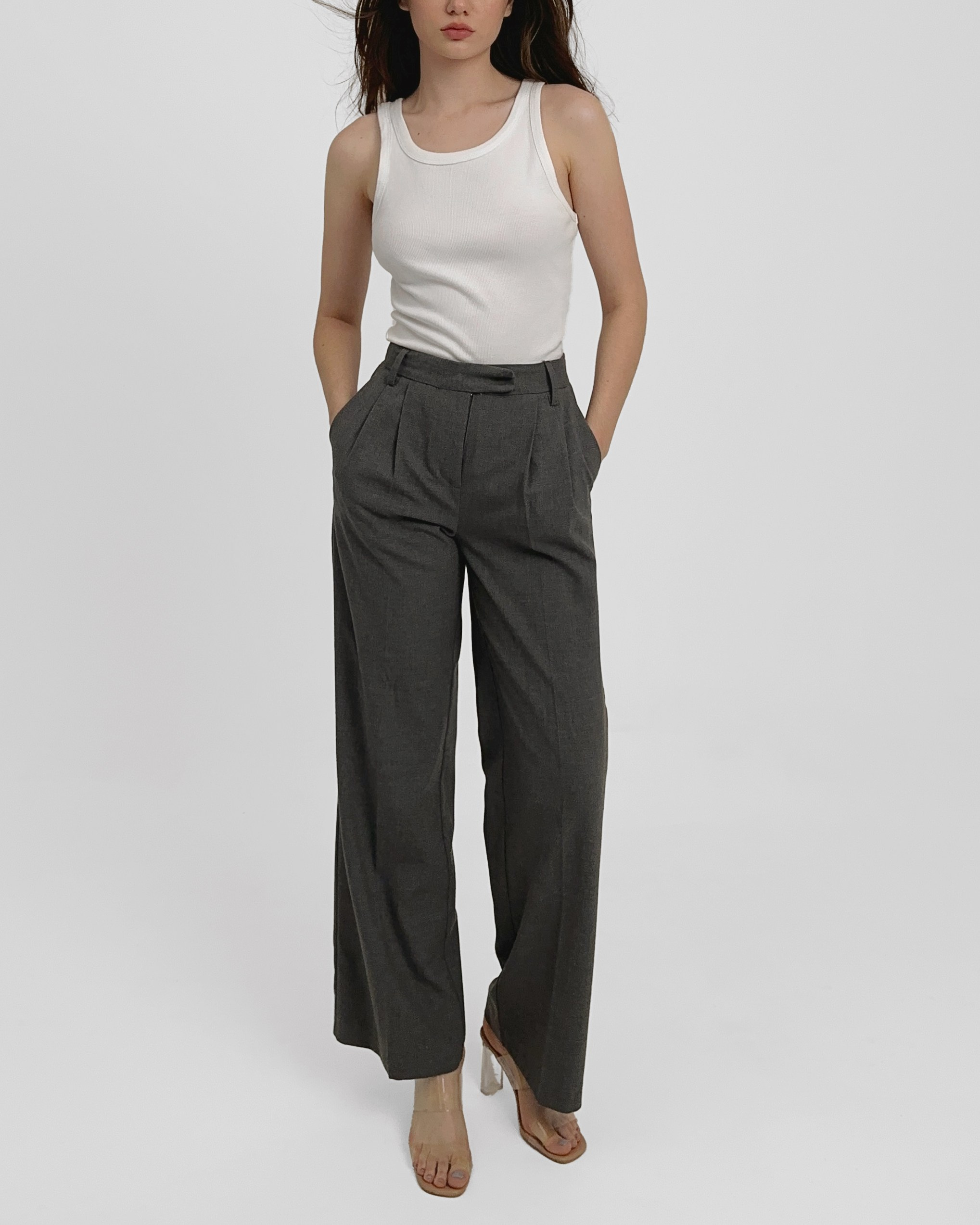 Свободные брюки с высокой посадкой 500 руб/час Размер S,M  | Залоговая стоимость - 2500 руб 