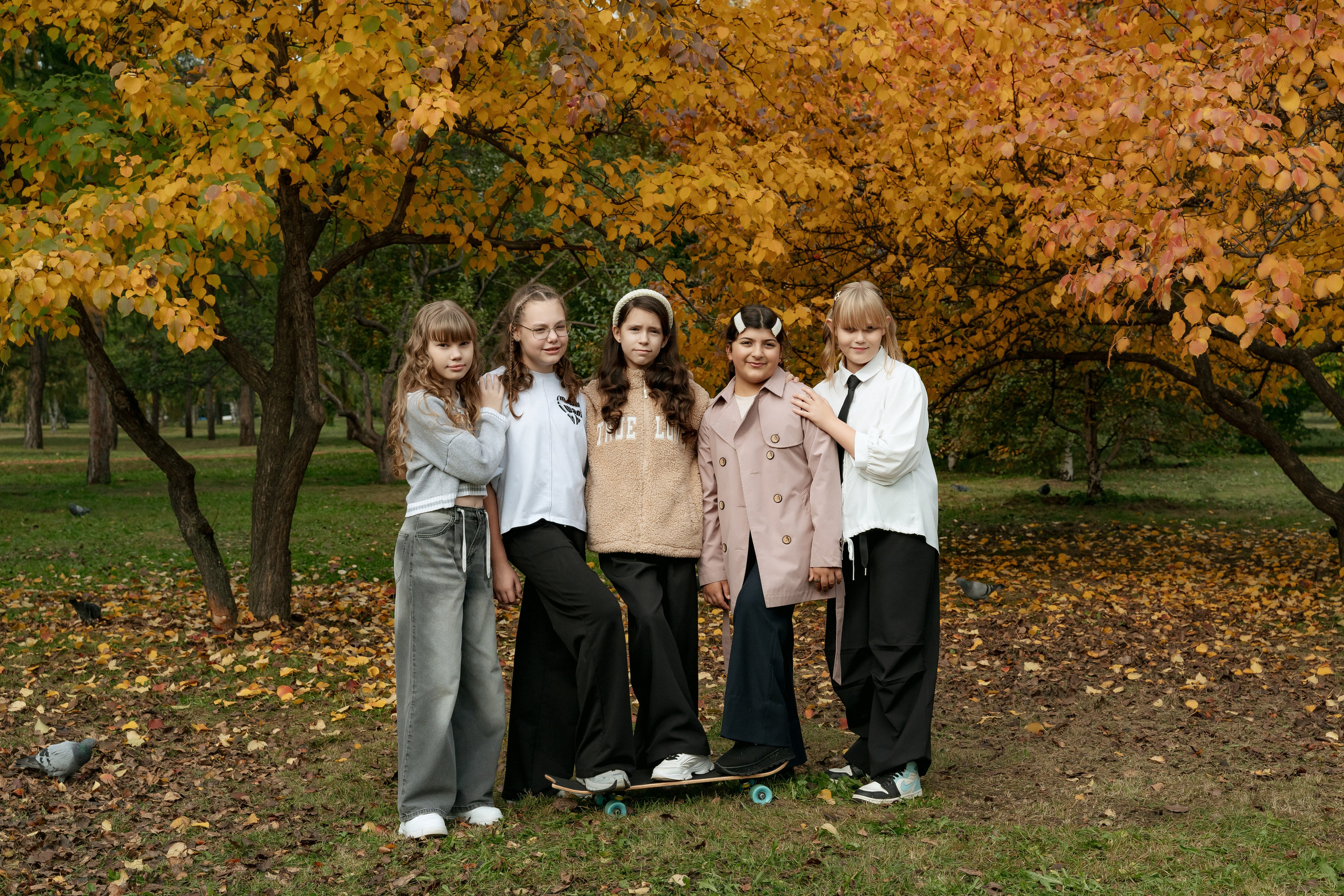 Фотосессия осенью в парке. 4 класс. Фотограф Ким Наталья в Красноярске