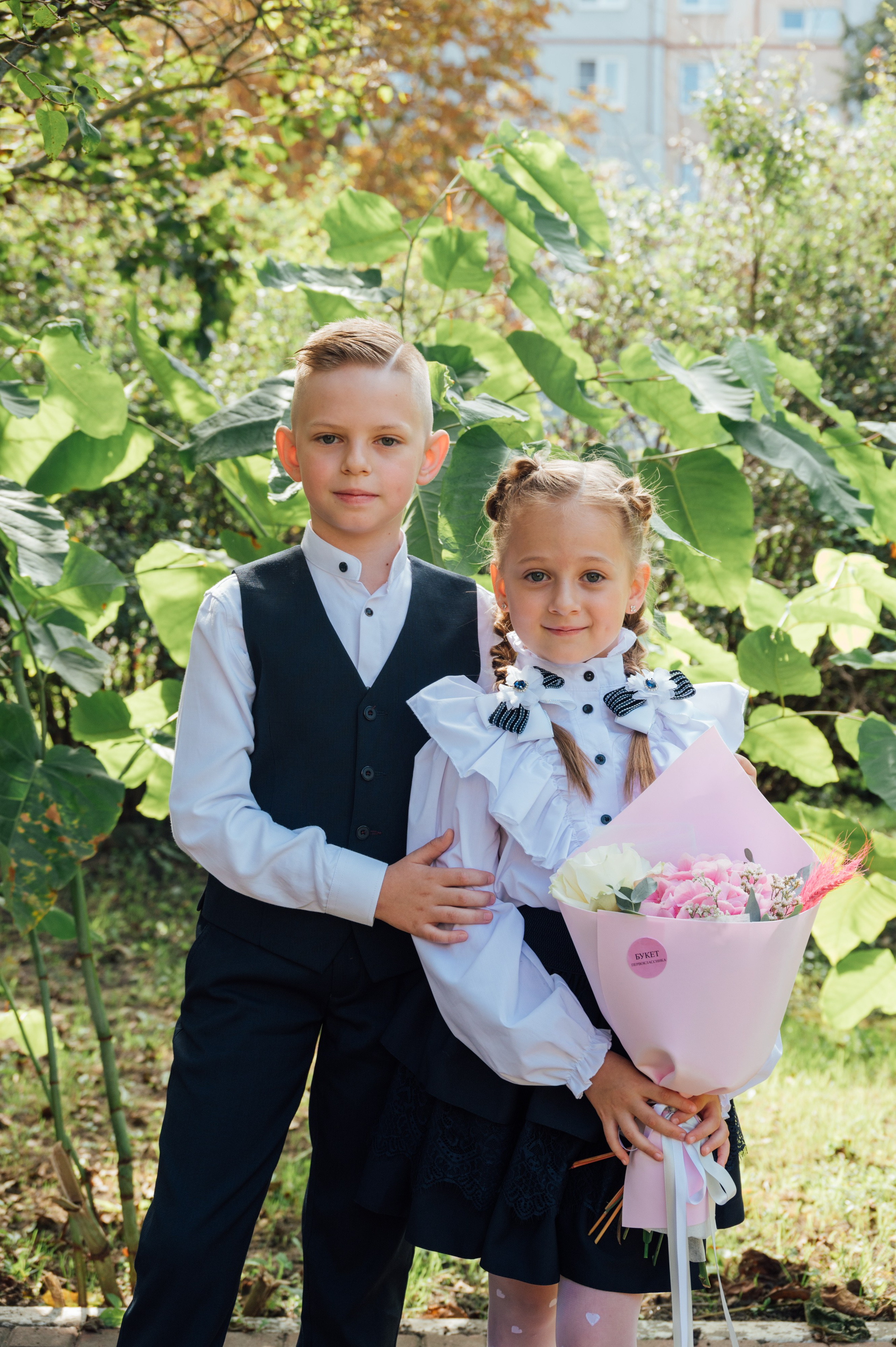 Школьная фотосессия в Туле. Портретный, семейный, свадебный фотограф. Бизнес, контент съёмка. Тула