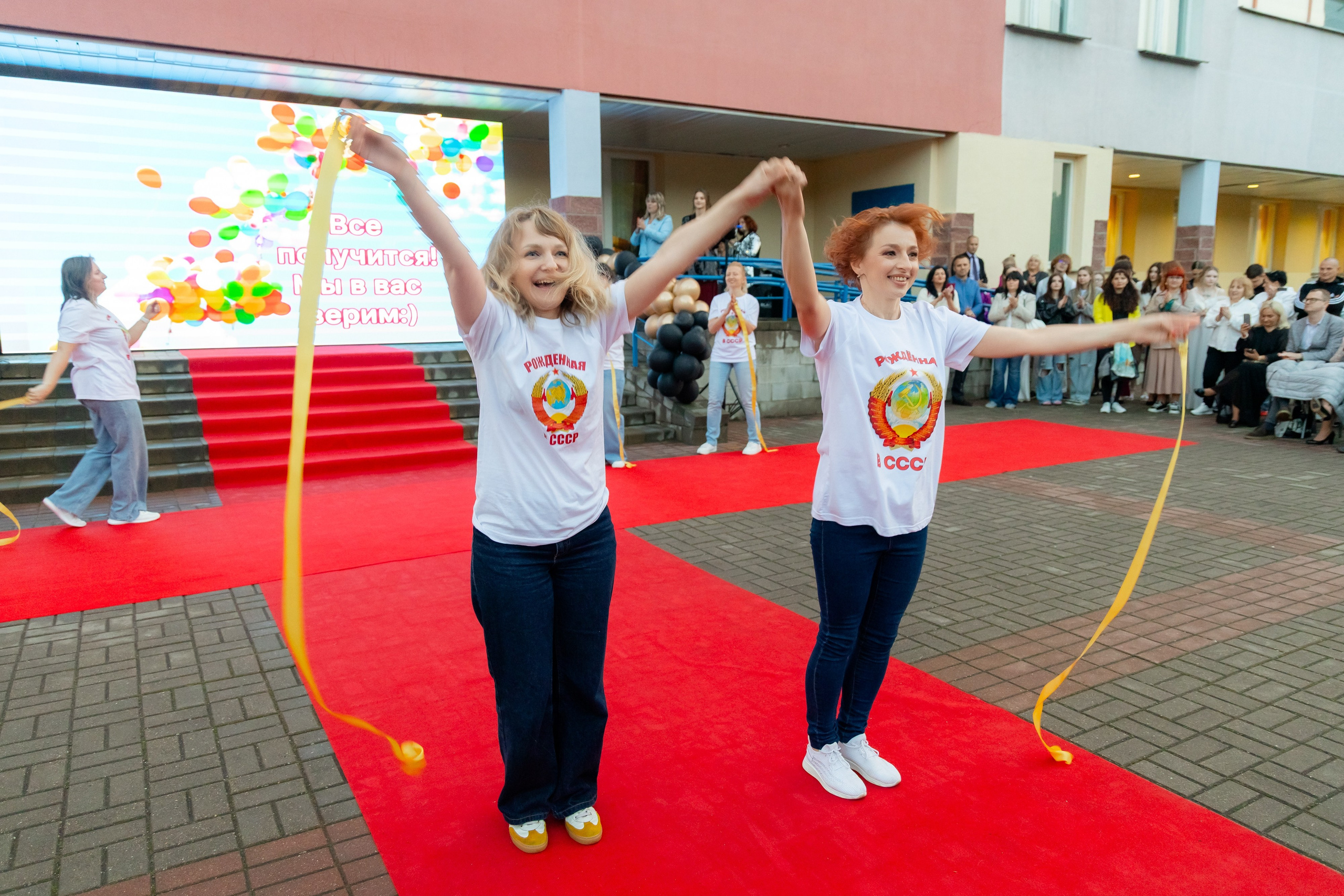 Школьный выпускной 2025 год в Минске, Беларуси. Свадебный фотограф в Минске/Беларуси Сергей Спиридонов