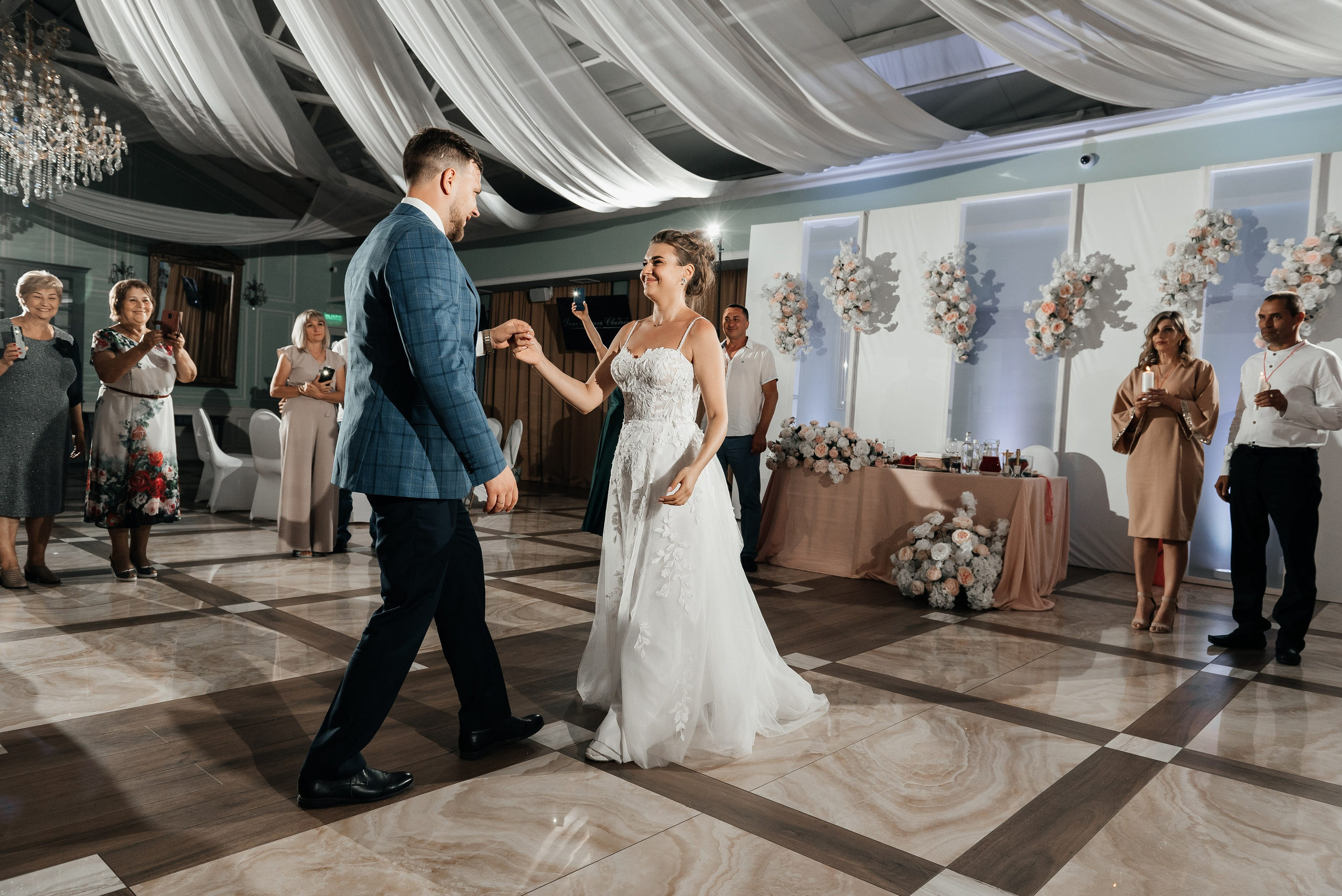 Свадебный фотограф в Екатеринбурге. Свадебная фотосъемка. Свадебный фотограф в Екатеринбурге