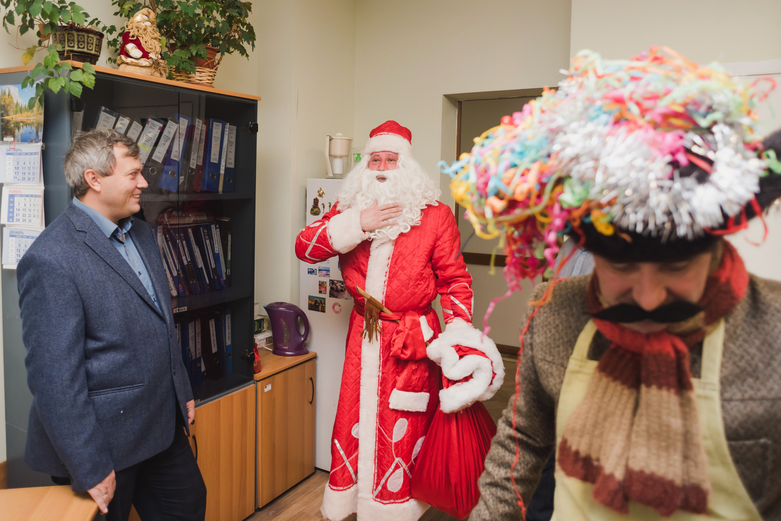 Новогоднее поздравление сотрудников — Россети — Урал,. Фотограф Виктор Андреасян