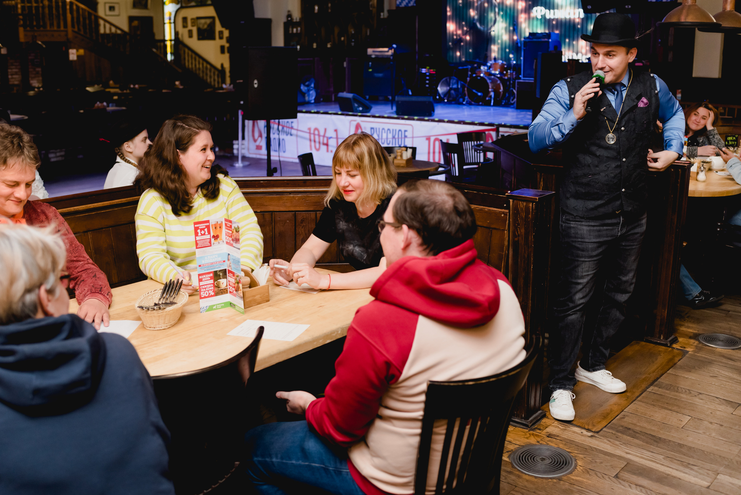 IQ шоу «Золотой монокль» 2023. Фотограф Виктор Андреасян