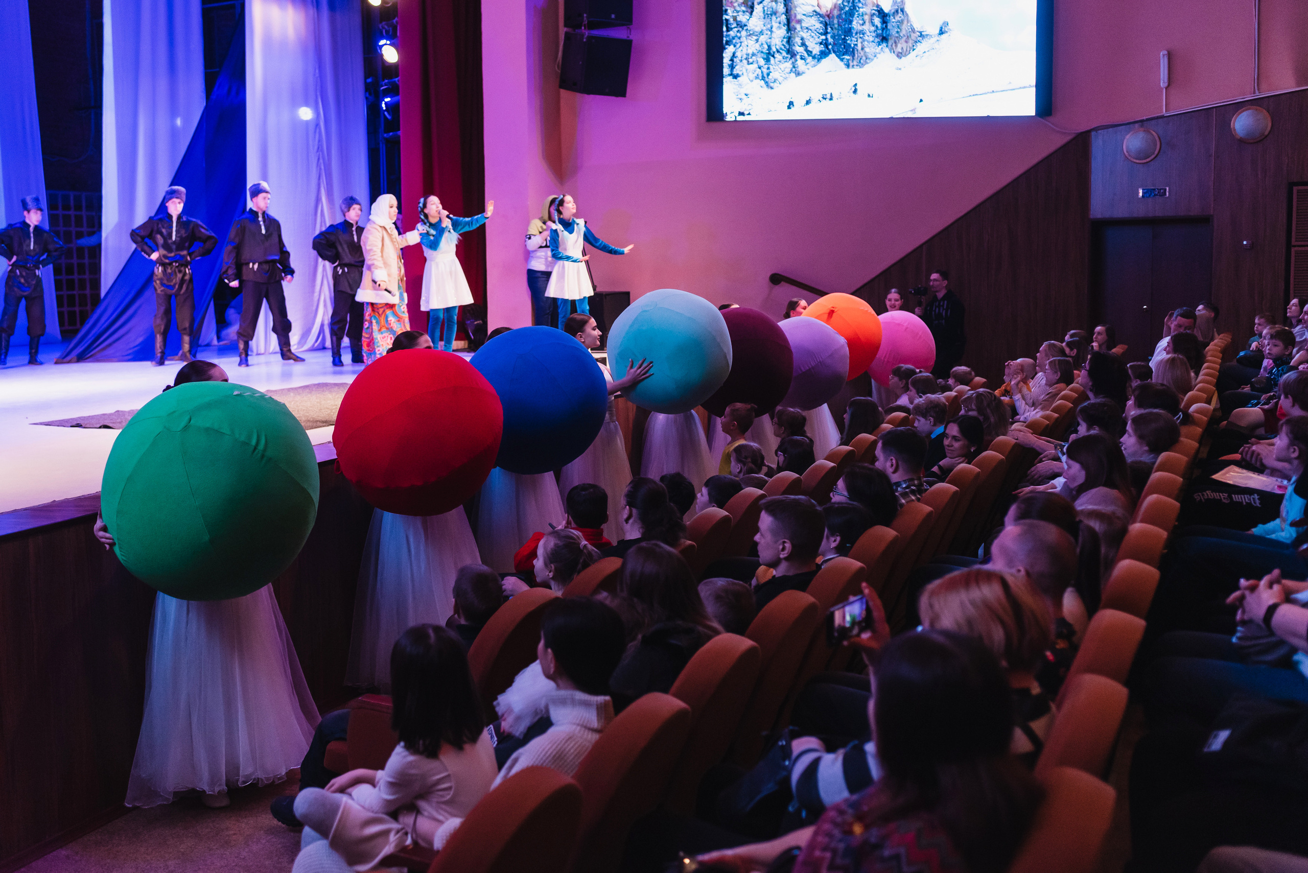 День рождения Уральской Снегурочки, 2023. Фотограф Виктор Андреасян