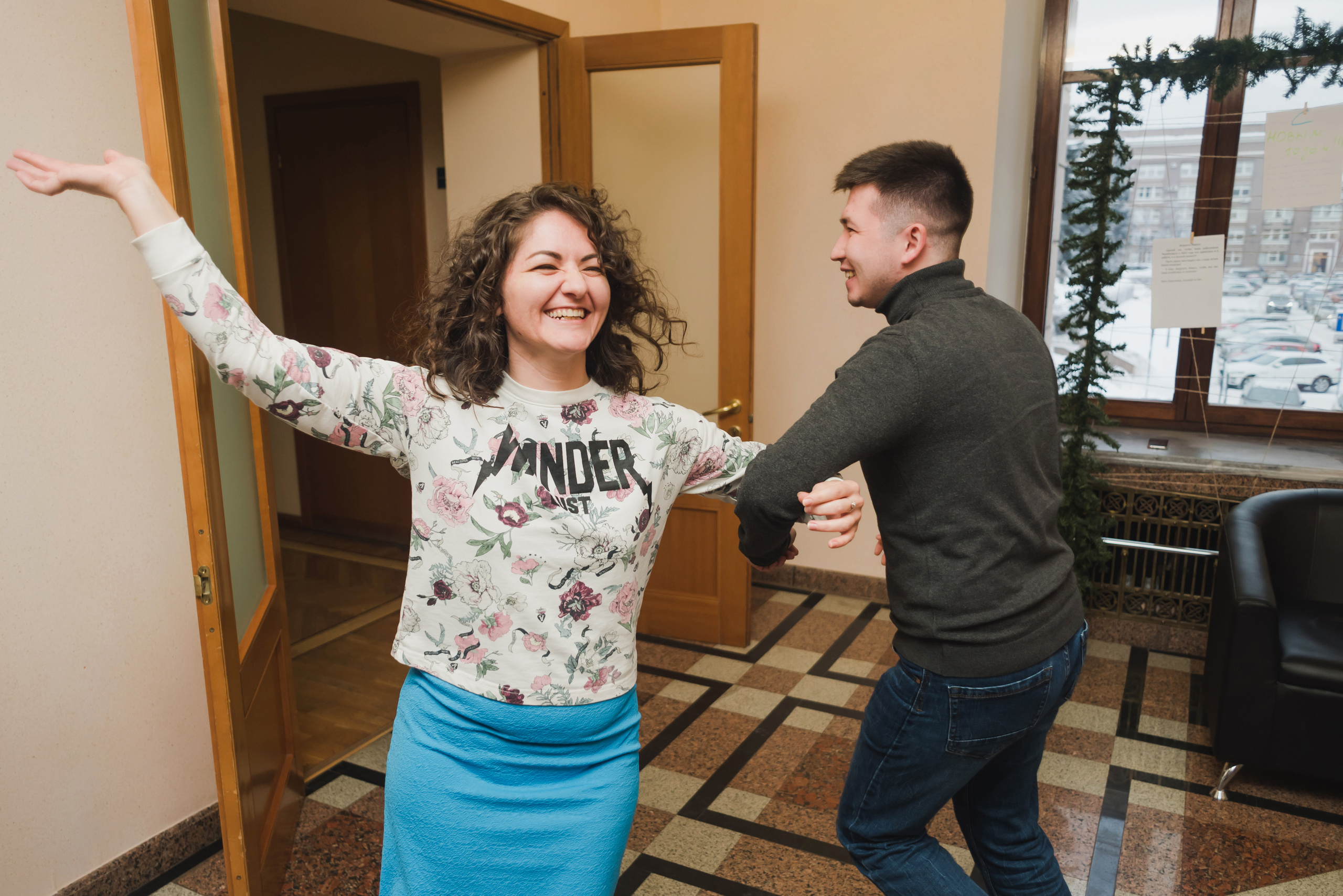 Новогоднее поздравление сотрудников — Россети — Урал,. Фотограф Виктор Андреасян