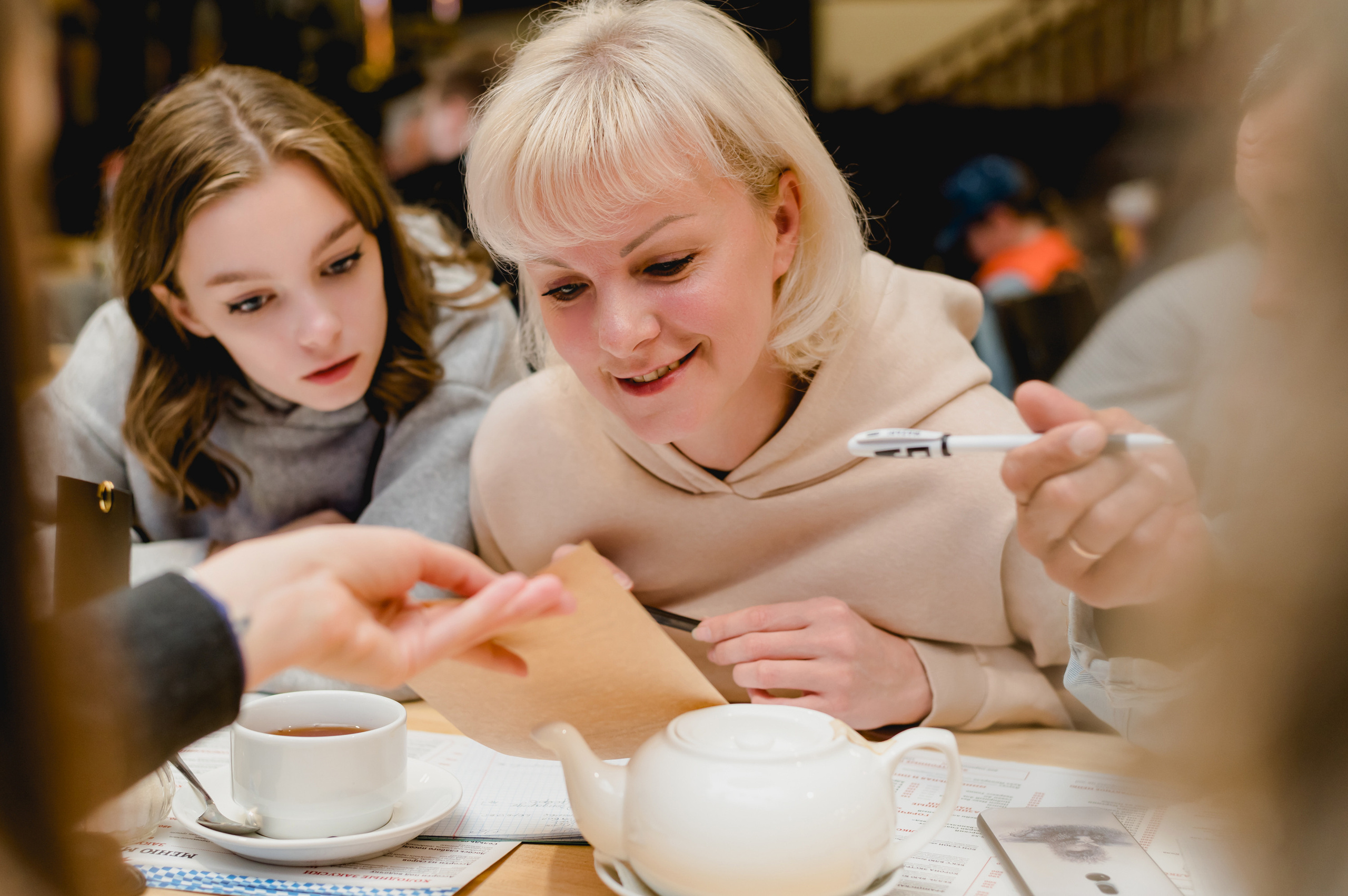 IQ шоу «Золотой монокль» 2023. Фотограф Виктор Андреасян