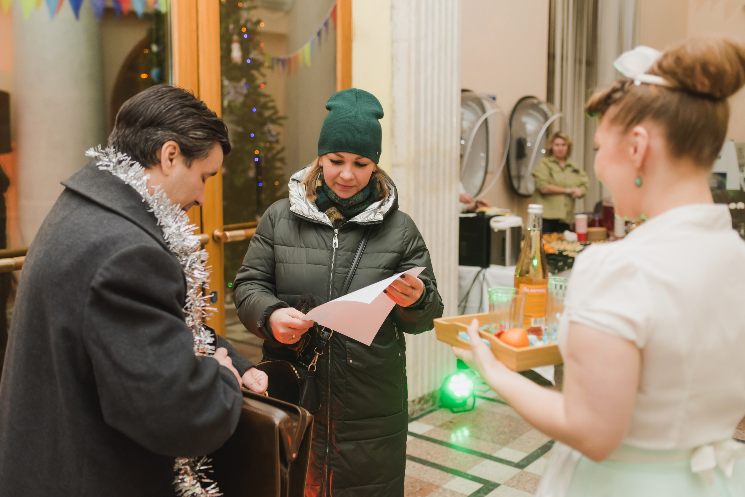 Новогоднее поздравление сотрудников — Россети — Урал,. Фотограф Виктор Андреасян