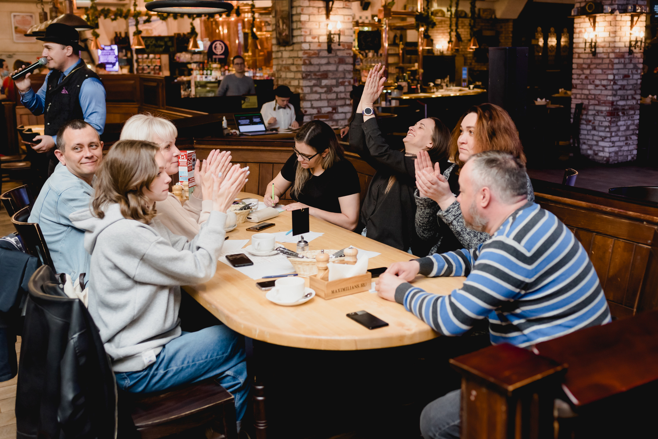 IQ шоу «Золотой монокль» 2023. Фотограф Виктор Андреасян