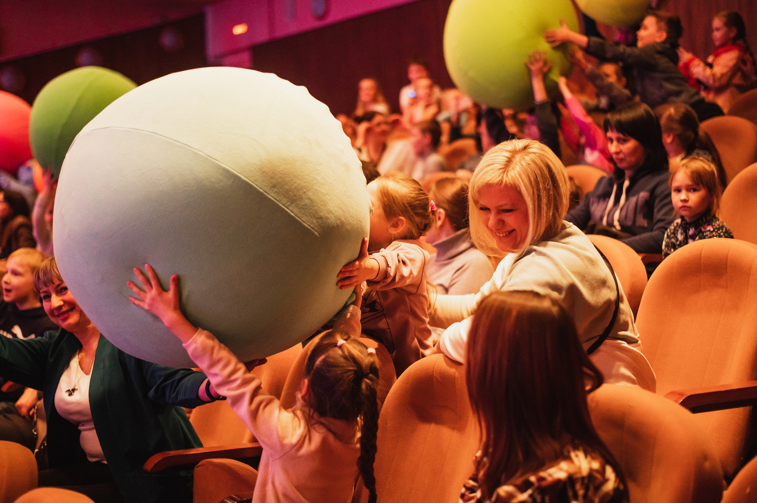 День рождения Уральской Снегурочки, 2023. Фотограф Виктор Андреасян