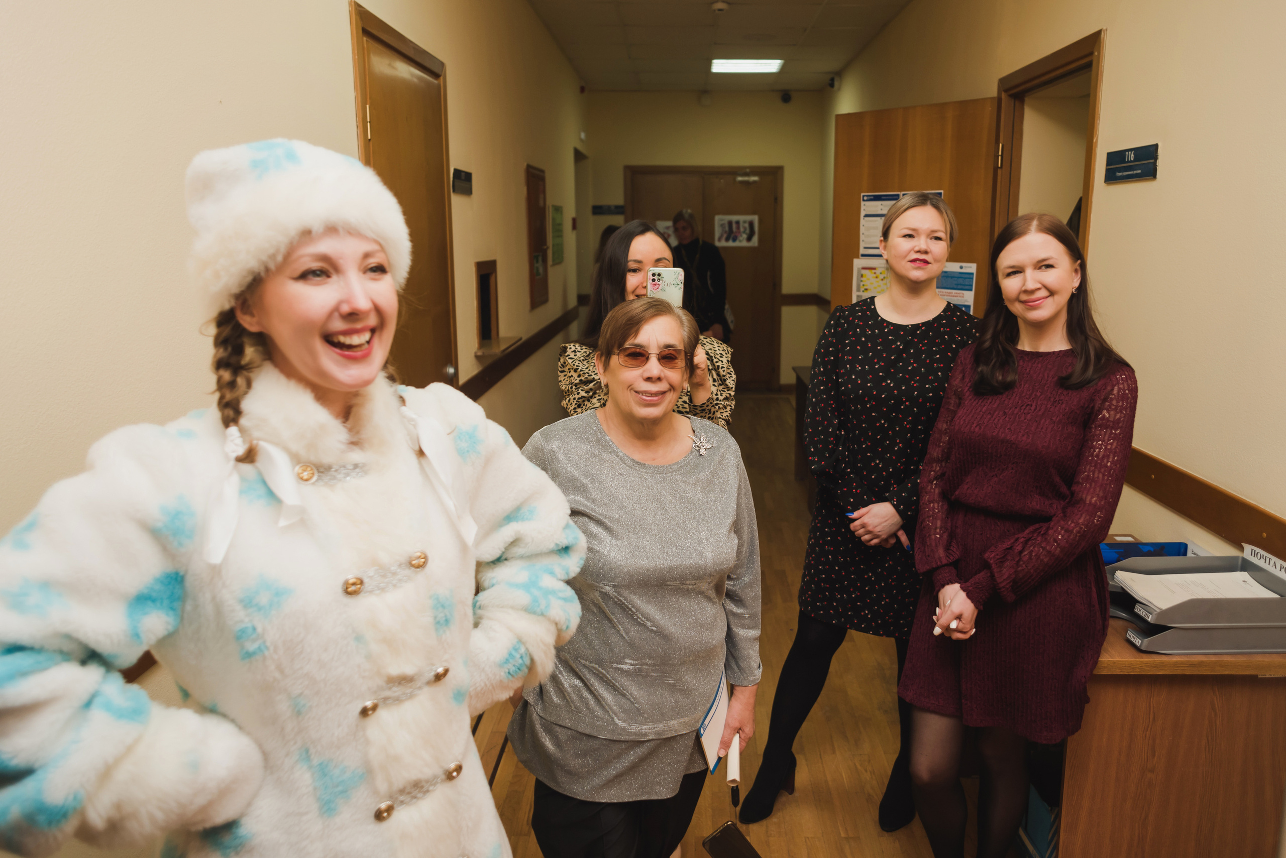 Новогоднее поздравление сотрудников — Россети — Урал,. Фотограф Виктор Андреасян