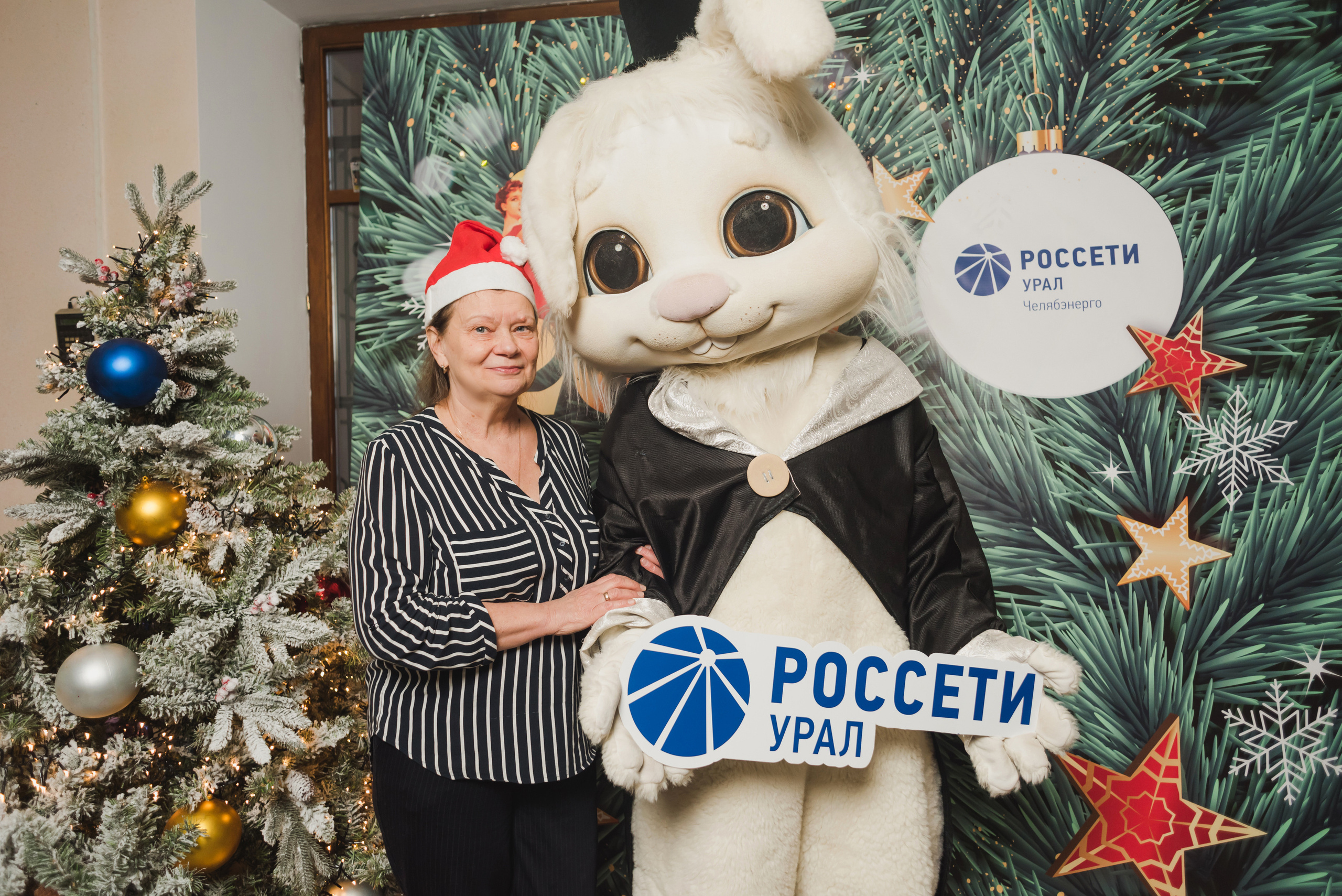 Новогоднее поздравление сотрудников — Россети — Урал,. Фотограф Виктор Андреасян