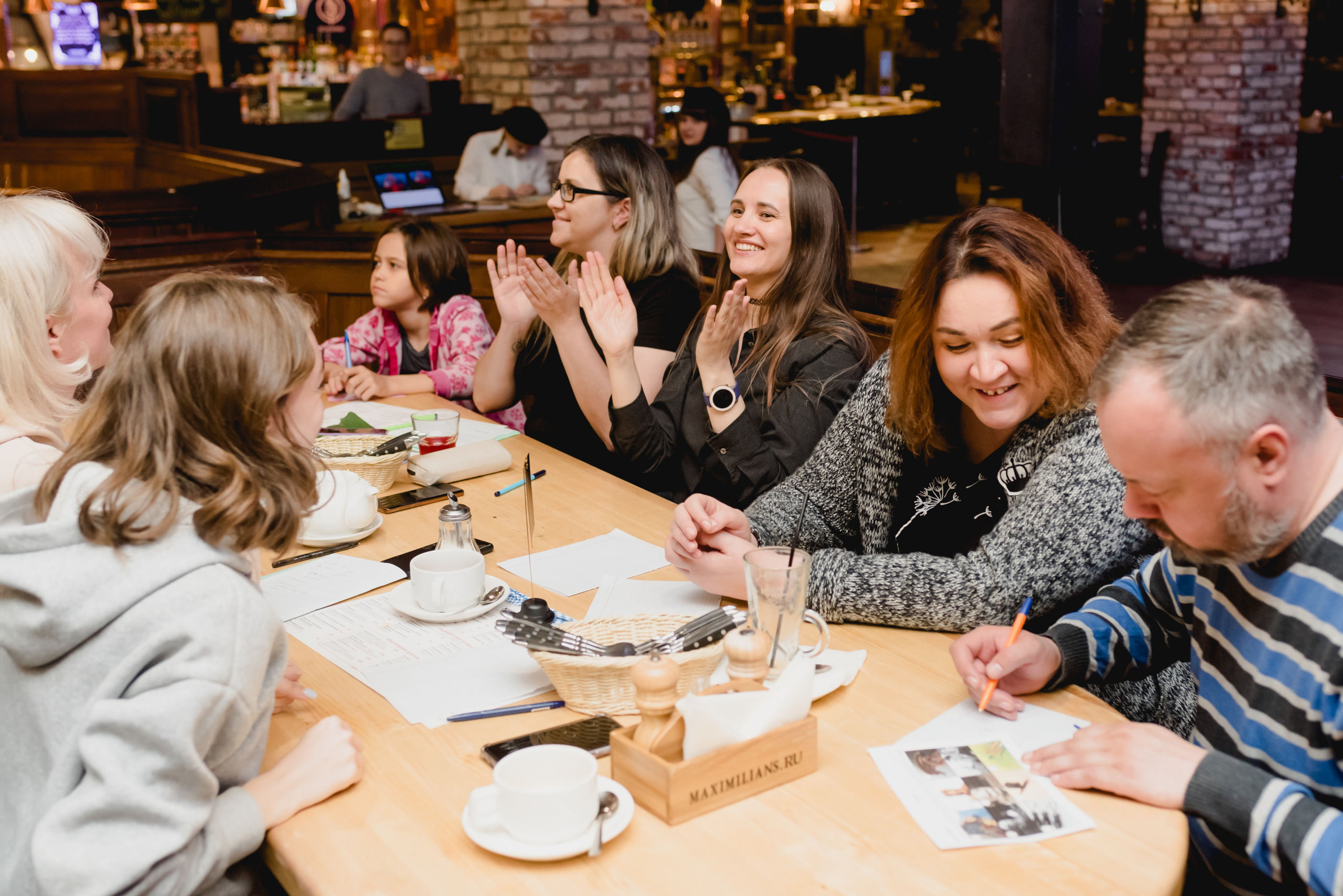 IQ шоу «Золотой монокль» 2023. Фотограф Виктор Андреасян