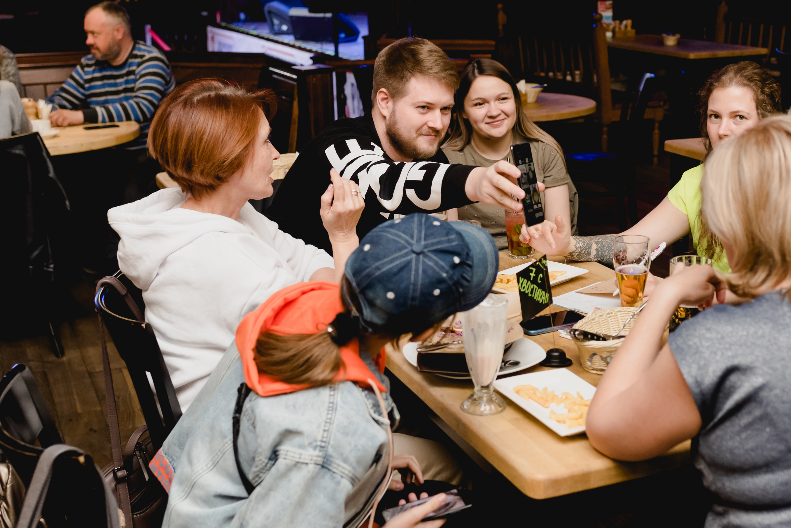 IQ шоу «Золотой монокль» 2023. Фотограф Виктор Андреасян