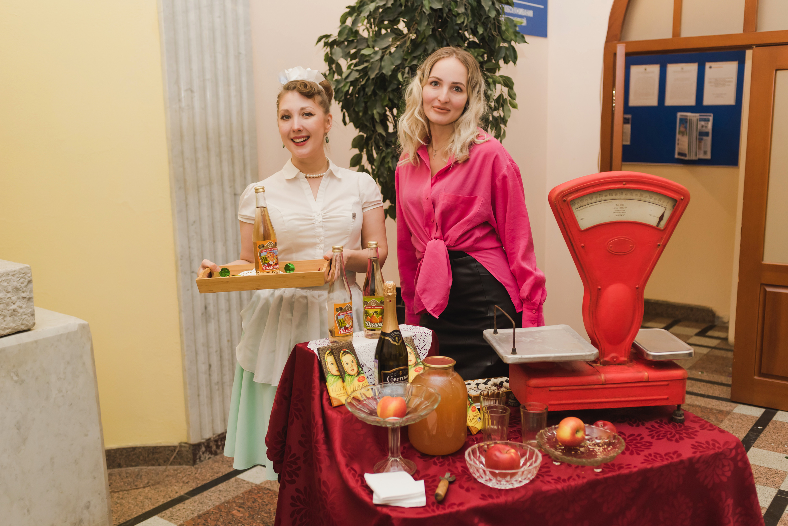 Новогоднее поздравление сотрудников — Россети — Урал,. Фотограф Виктор Андреасян