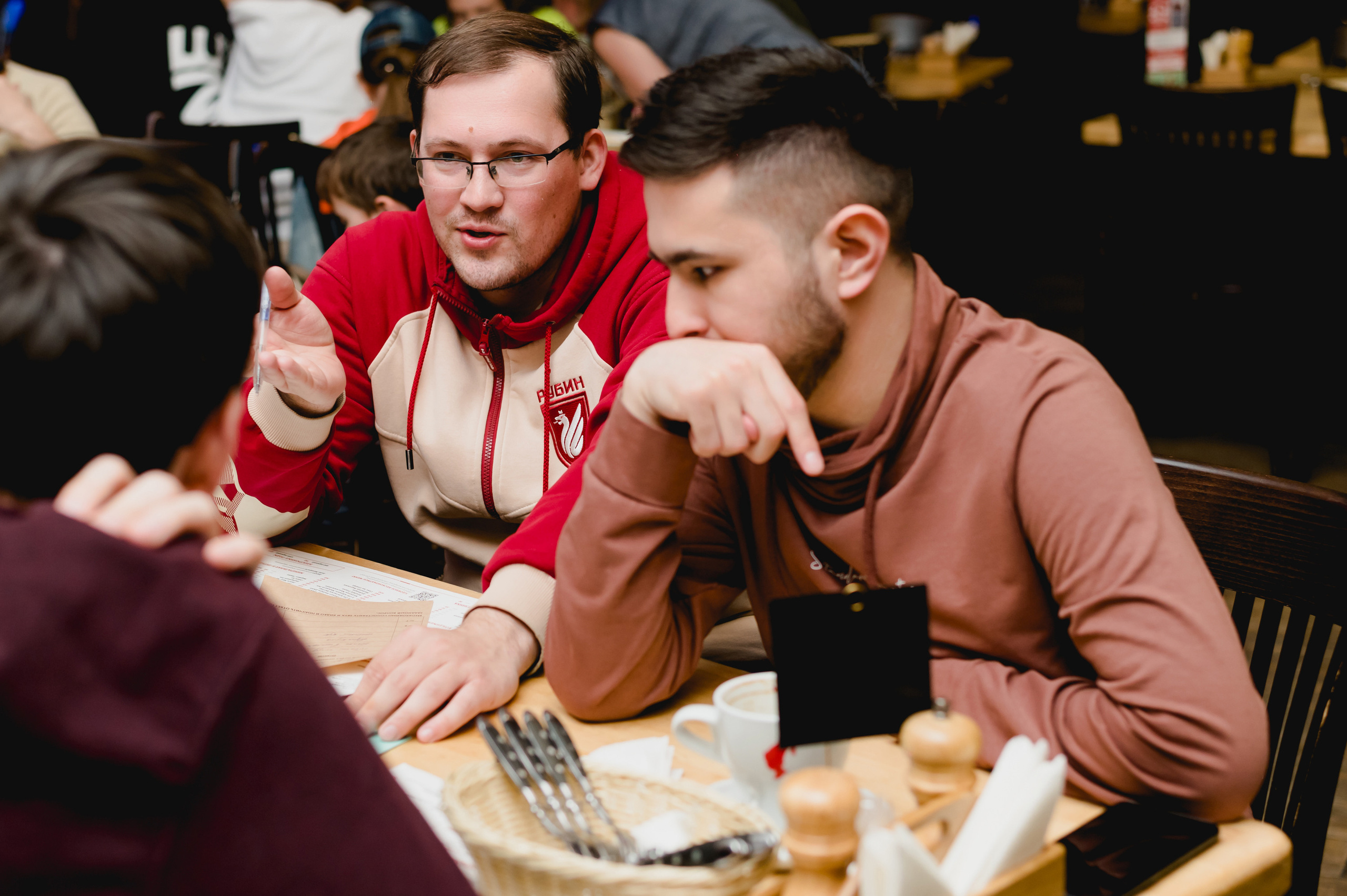 IQ шоу «Золотой монокль» 2023. Фотограф Виктор Андреасян