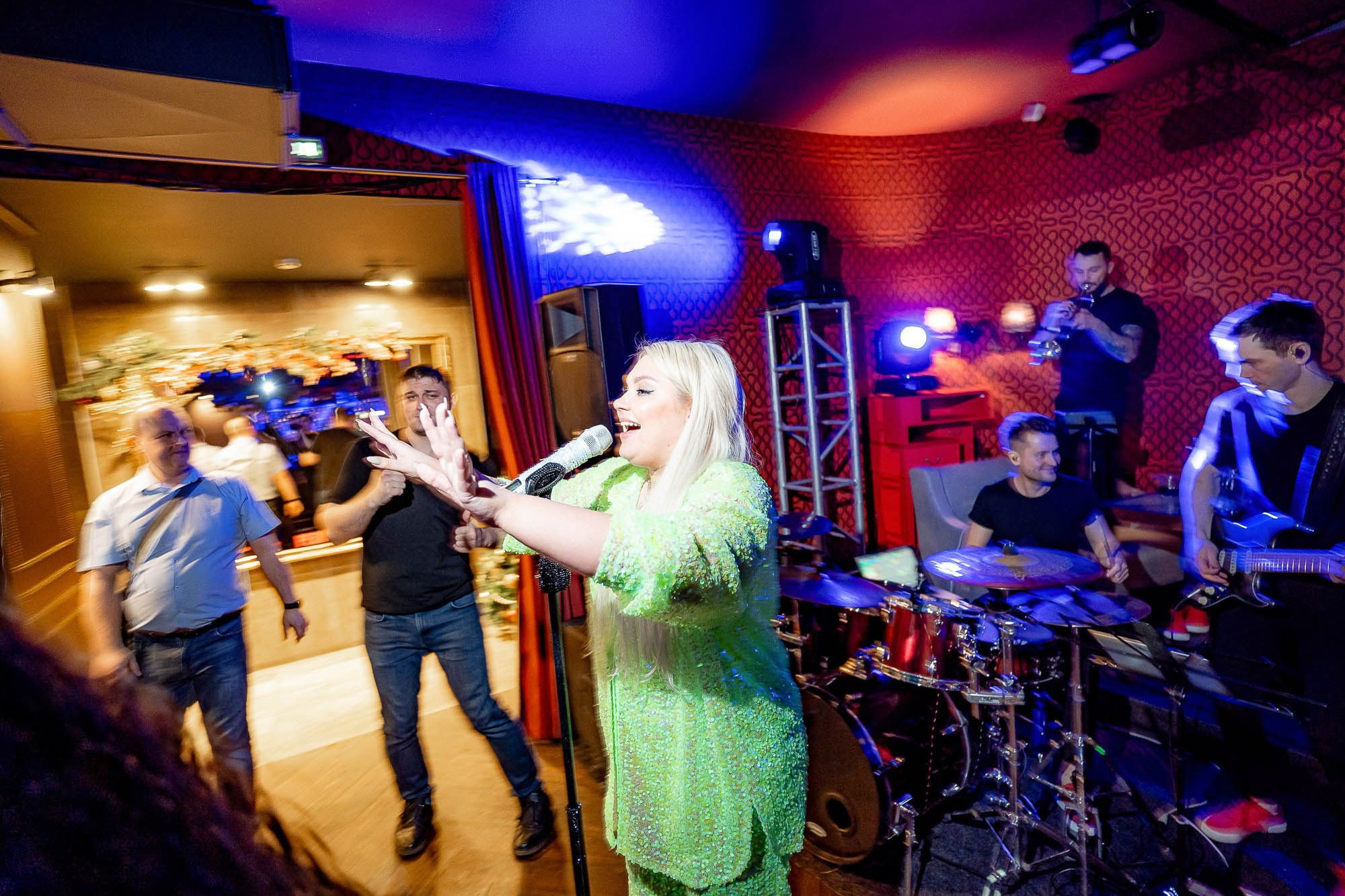 Новый год 2024 в Peoples. Сергей Кошкин. Репортажная и ивент-фотография в Сургуте